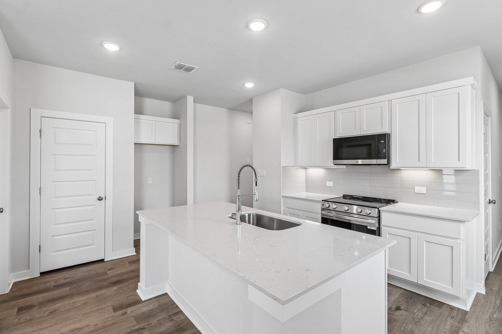 1201 Lavender Way Property Photo 10
