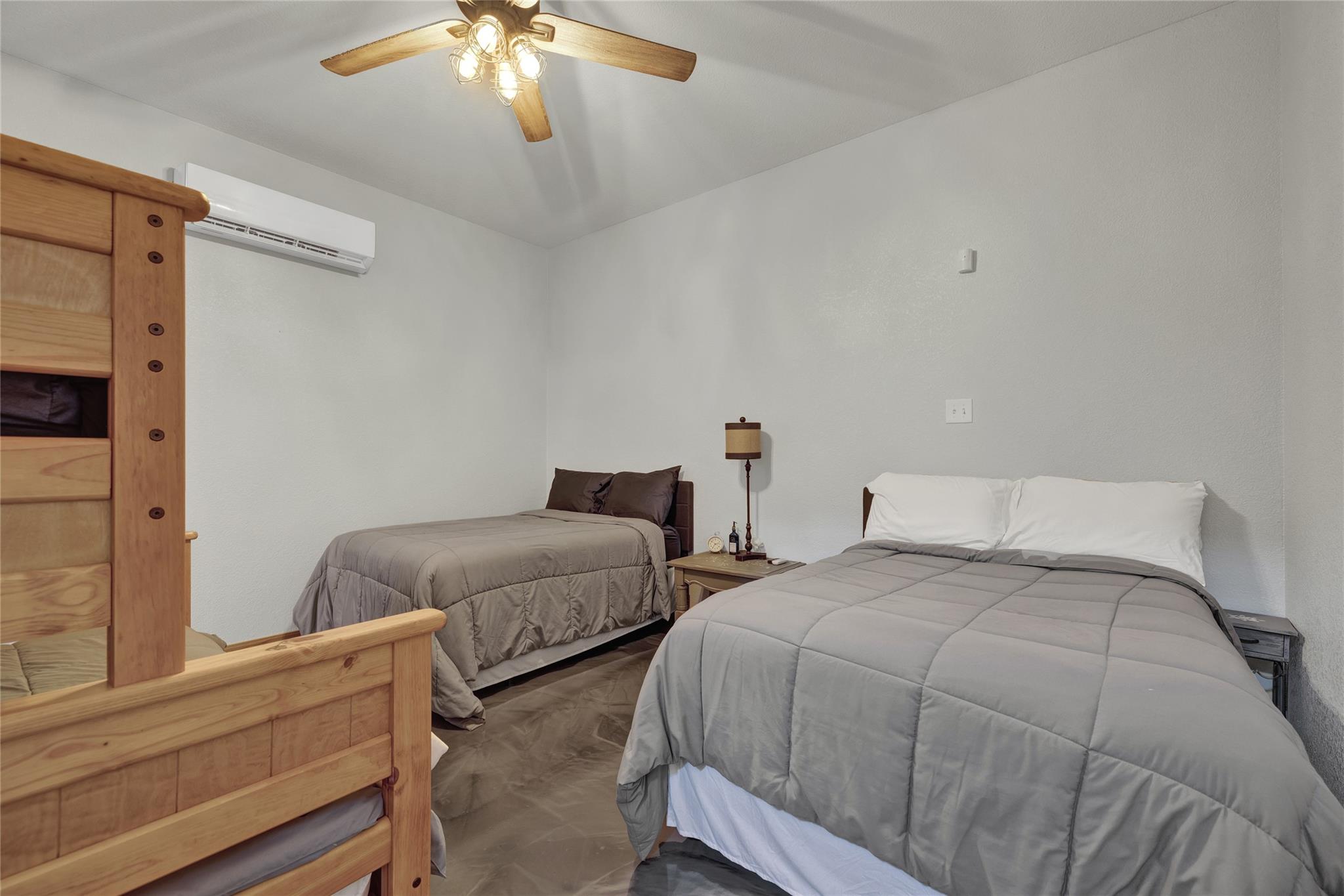 2611 Westview Dr None Property Photo 22