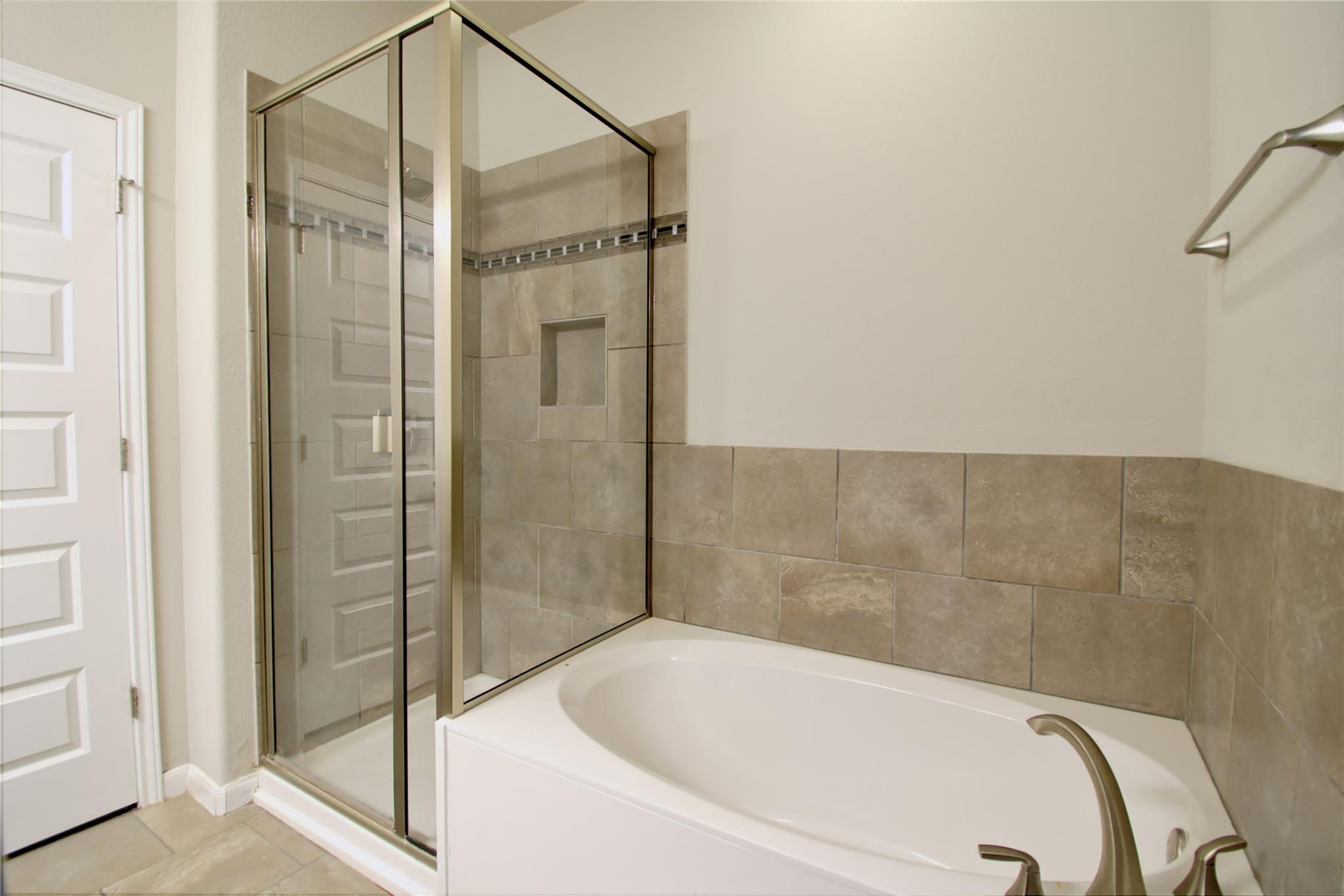 504 Hummingbird Ln #a Property Photo 15