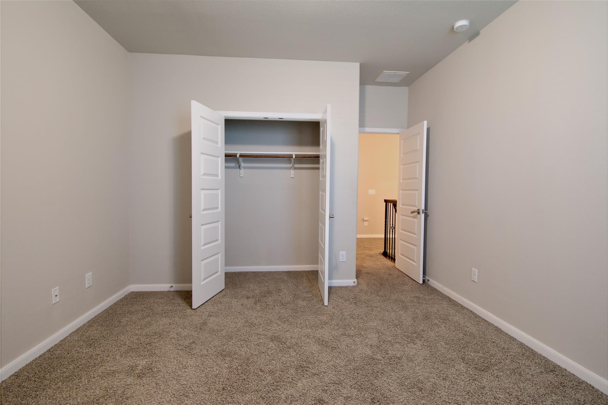 504 Hummingbird Ln #a Property Photo 21