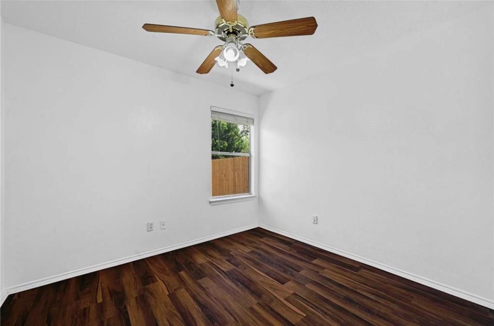 9601 Holly Springs Dr Property Photo 19