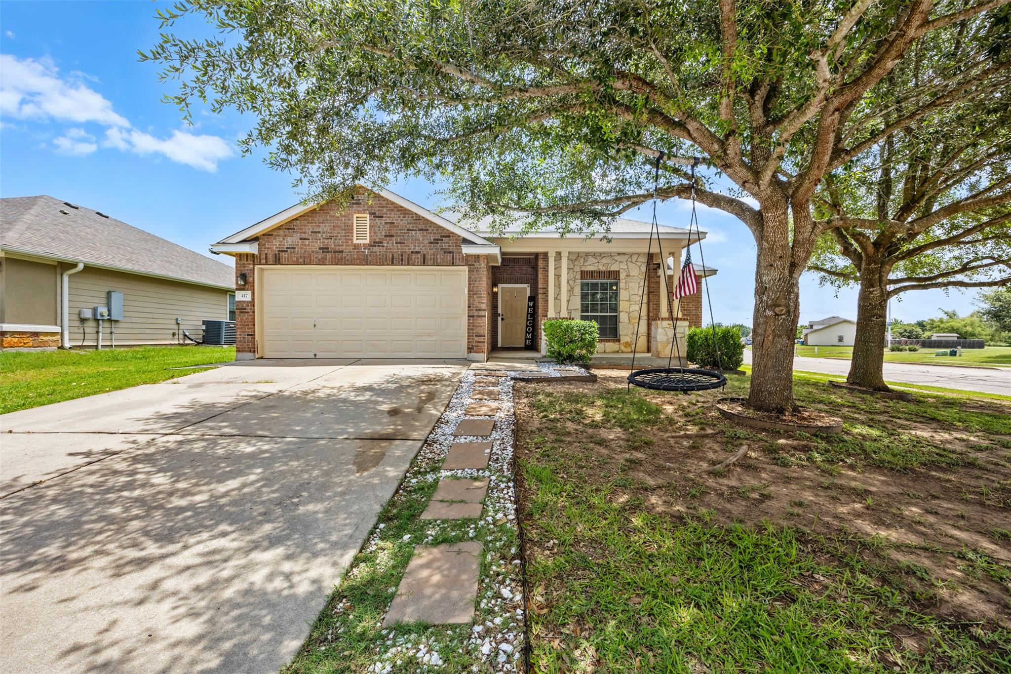 417 Bandara Woods Blvd