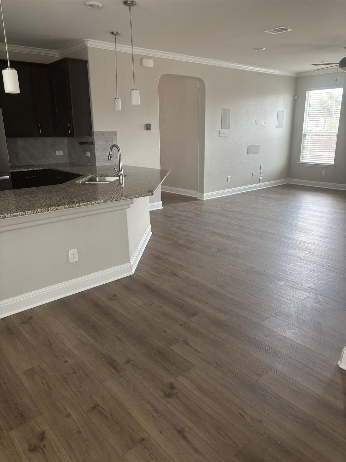 220 S Rocroi Dr Property Photo 3