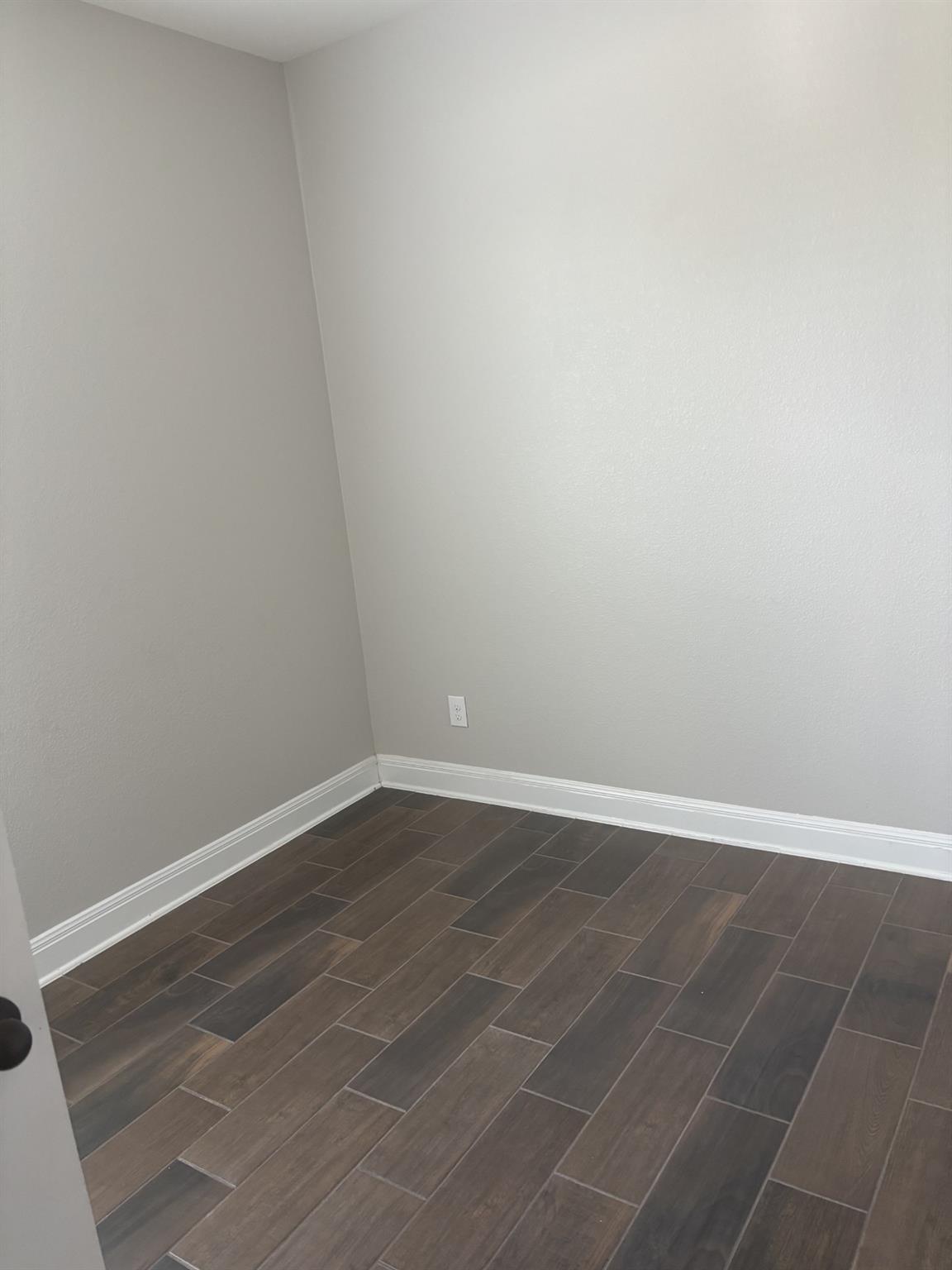220 S Rocroi Dr Property Photo 6
