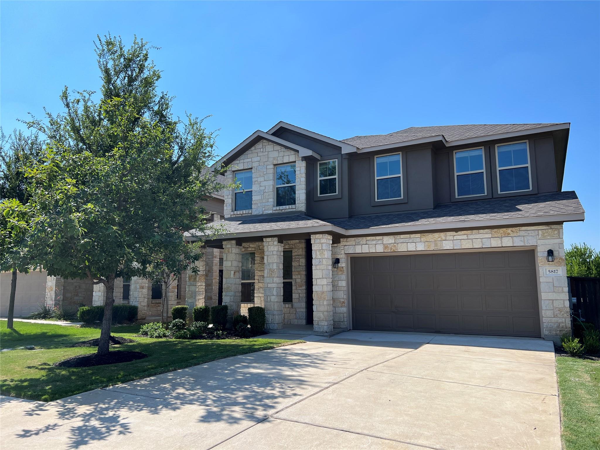5817 Scenic Lake Dr Property Photo