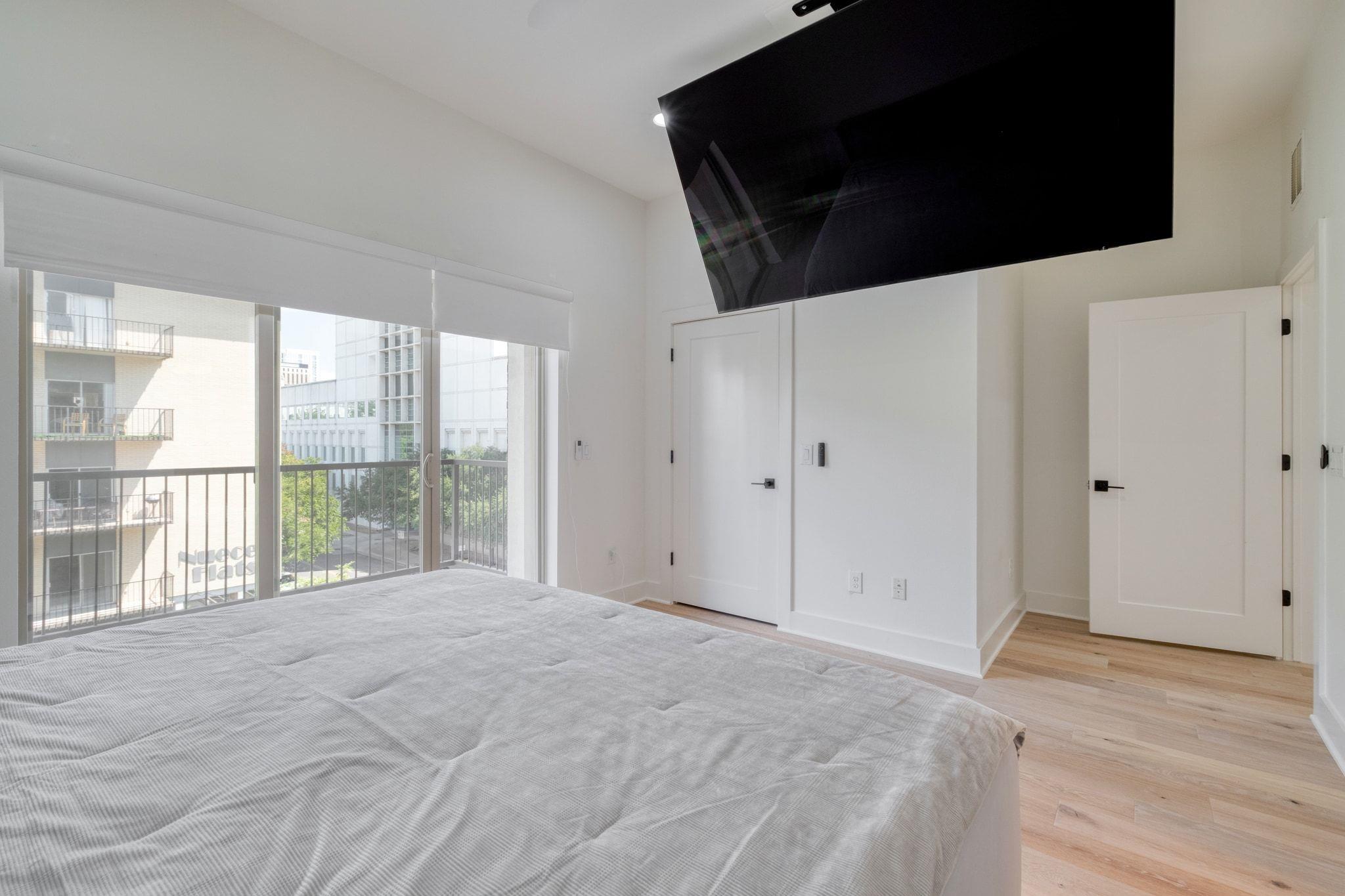 908 Nueces St #48 Property Photo 8