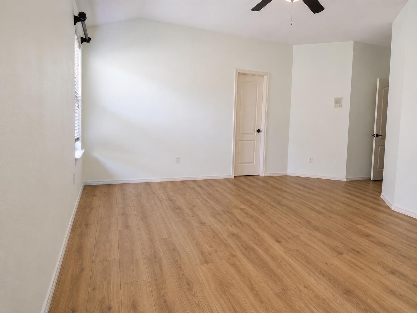 3844 Laurel Ridge Dr Property Photo 8