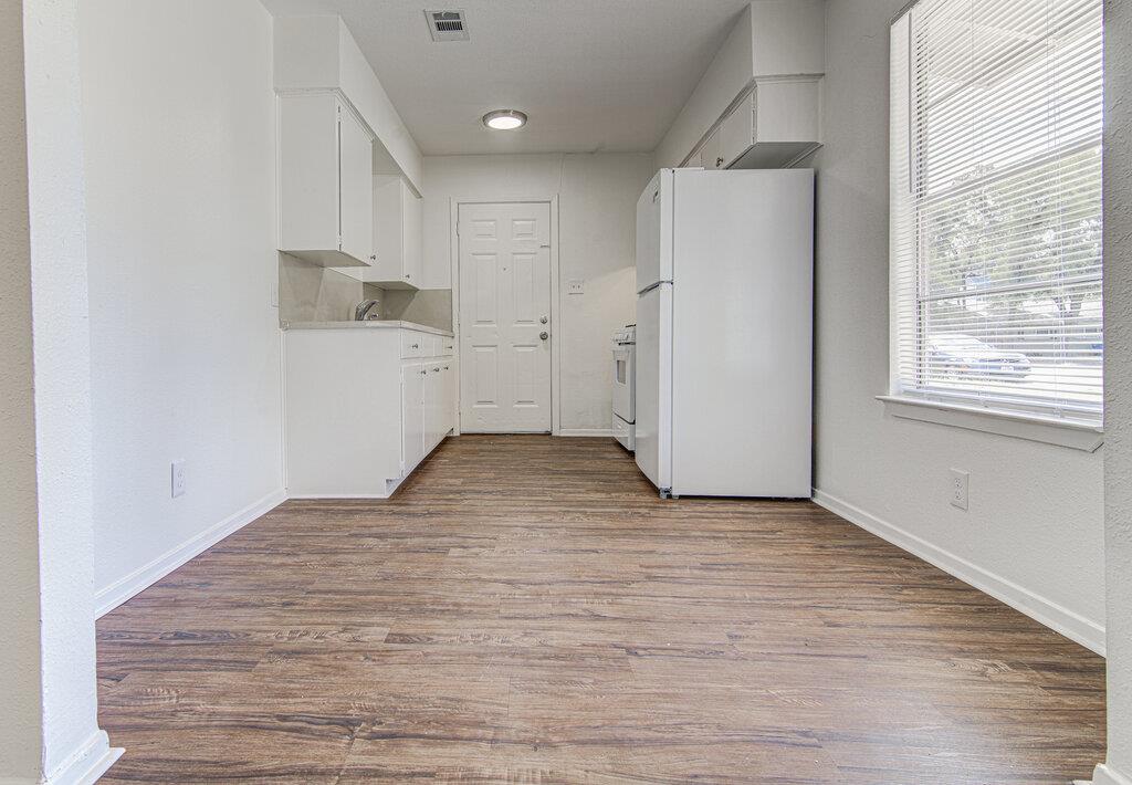 5006 Brighton Rd #b Property Photo 7