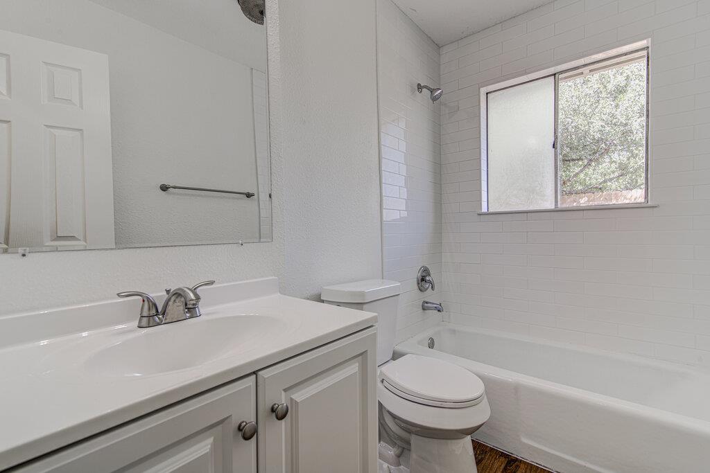 5006 Brighton Rd #b Property Photo 12