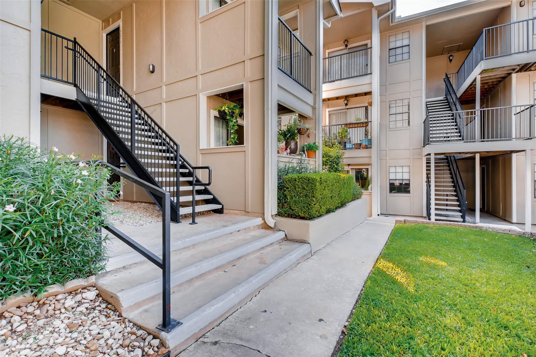 3127996 Property Photo 5