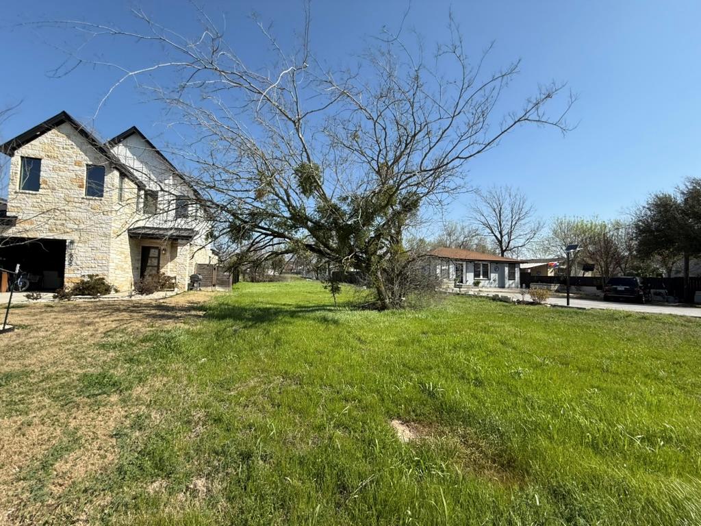 505 E Burton St Property Photo 3