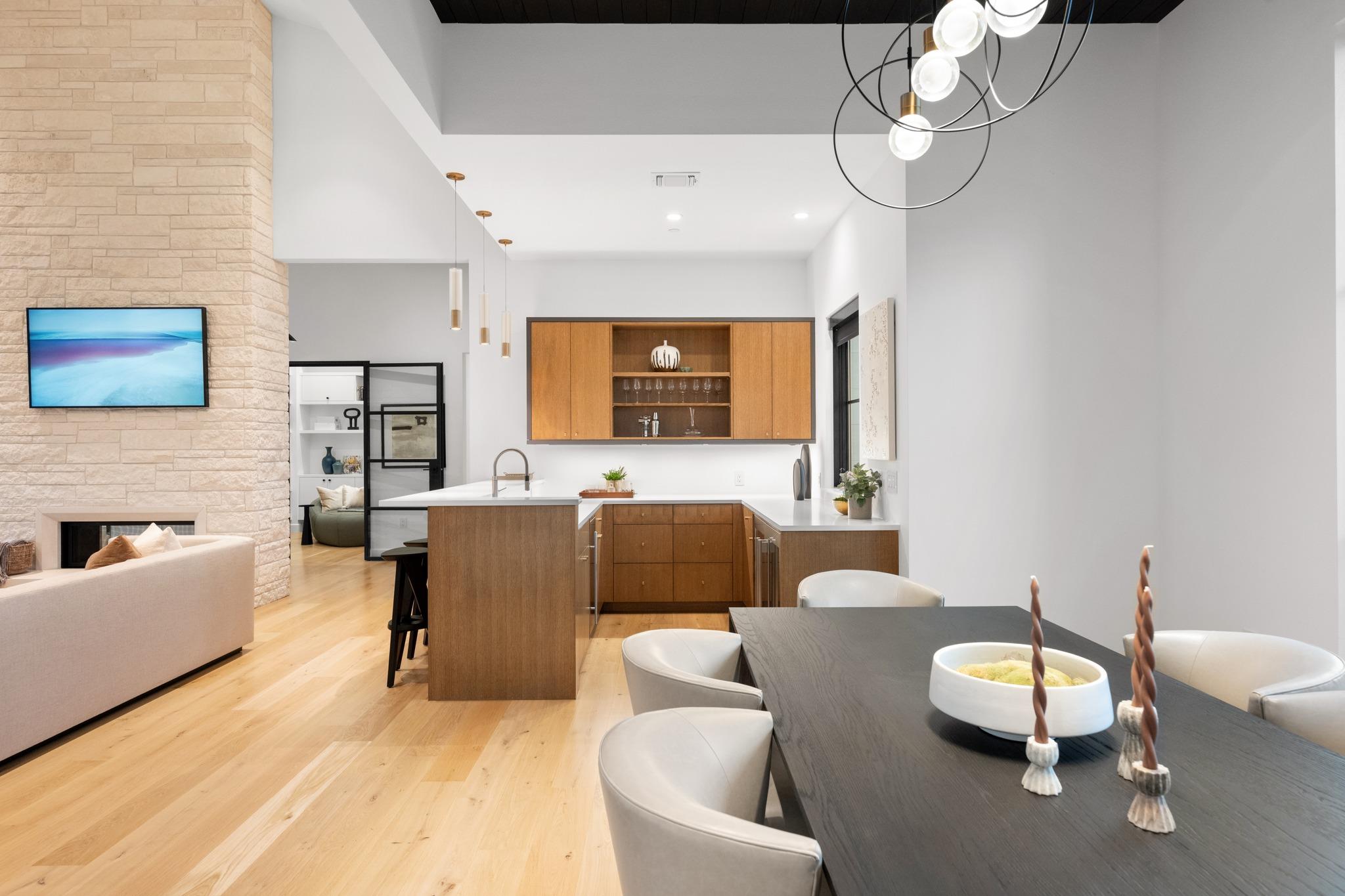 10208 Milky Way Property Photo 5