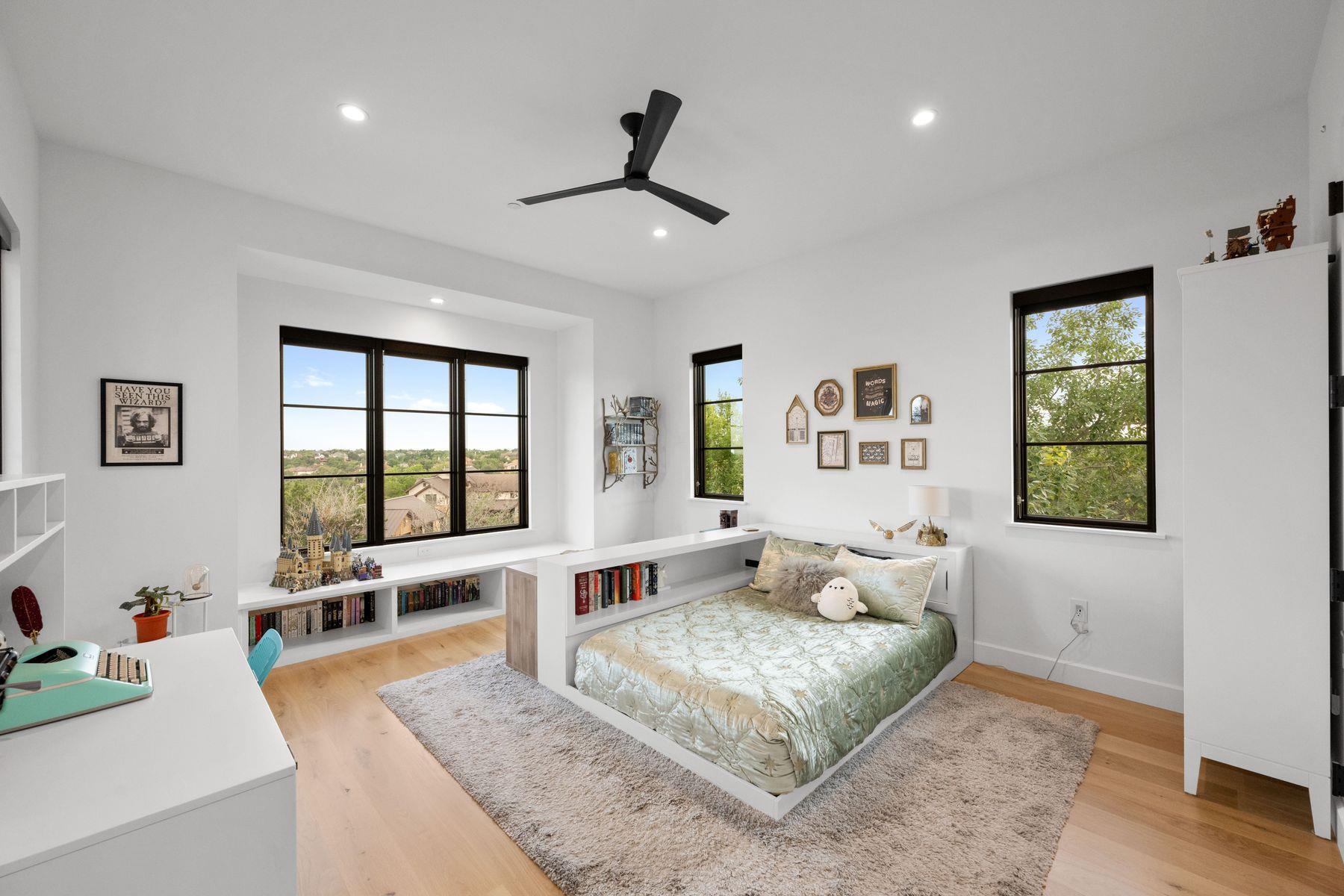 10208 Milky Way Property Photo 24