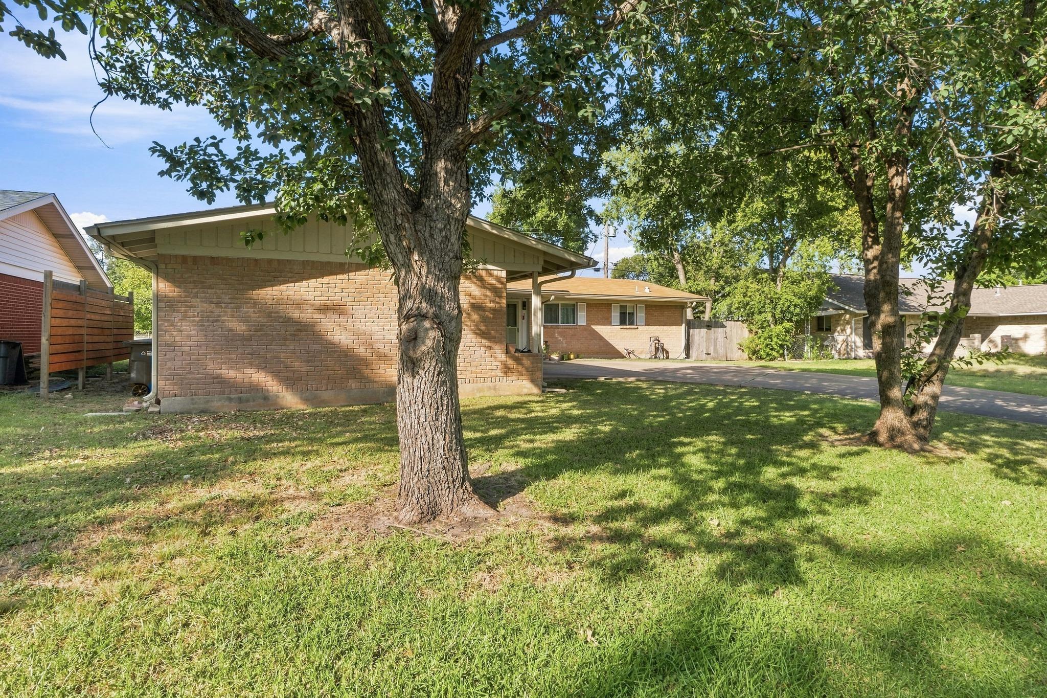 2201 Lanier Dr #a Property Photo 3