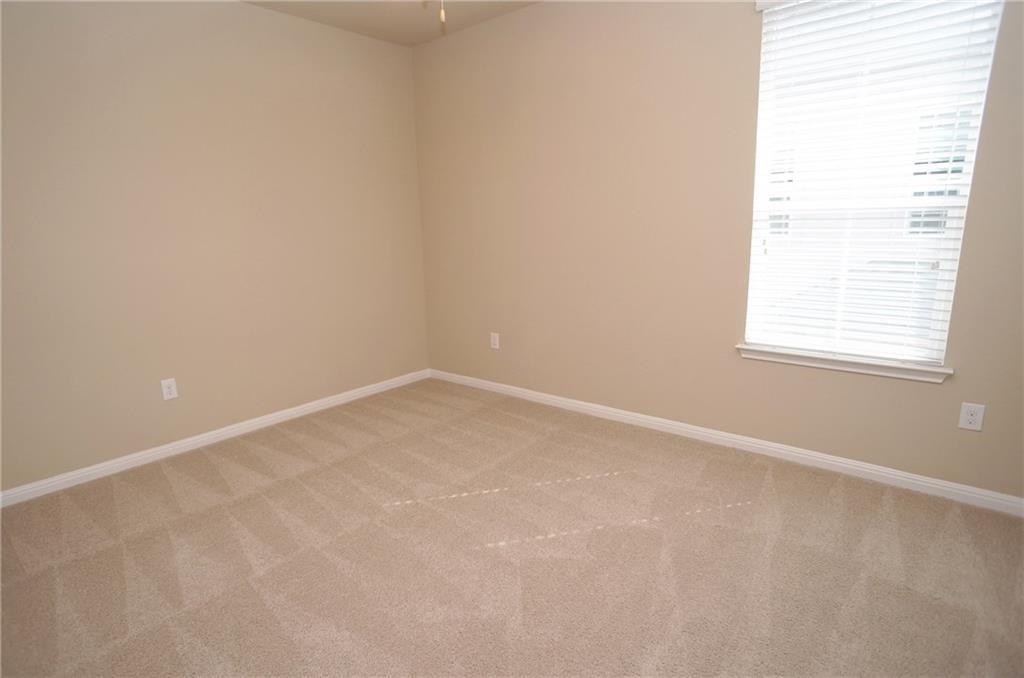 409 Epiphany Ln Property Photo 18