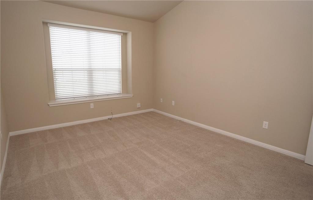 409 Epiphany Ln Property Photo 20