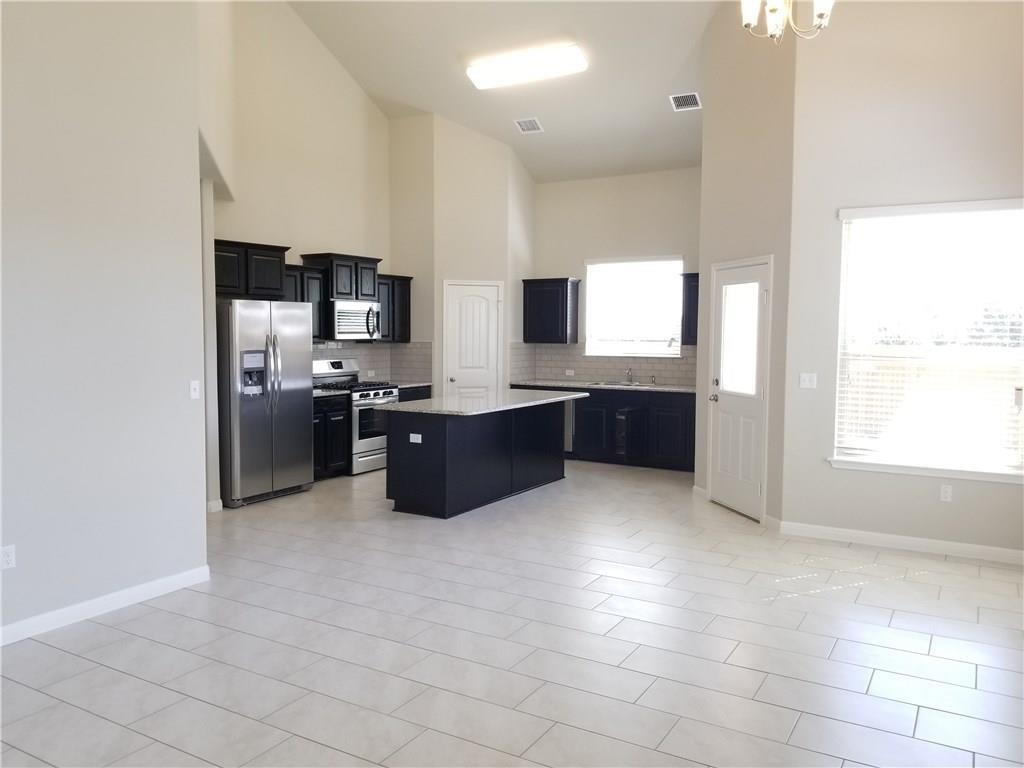 1024 Peregrine Way Property Photo 6