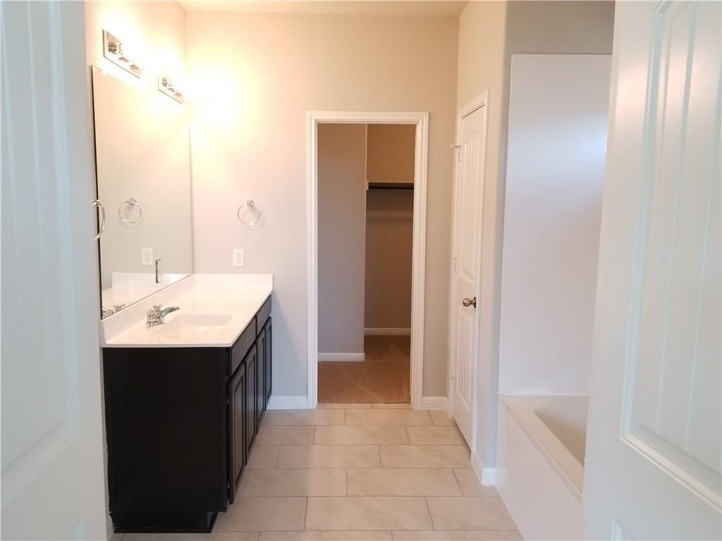 1024 Peregrine Way Property Photo 13