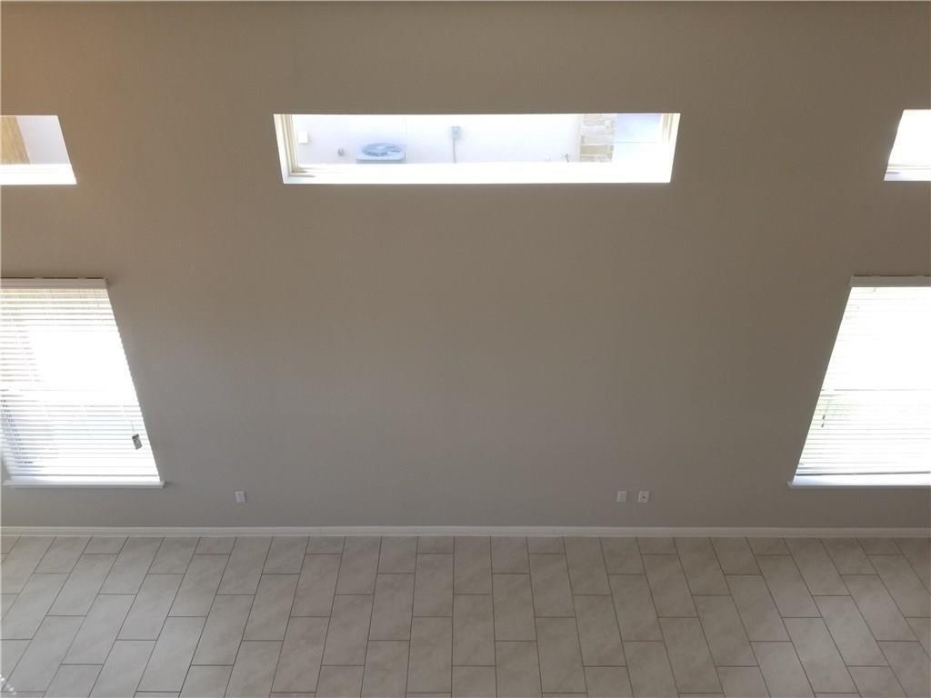 1024 Peregrine Way Property Photo 16