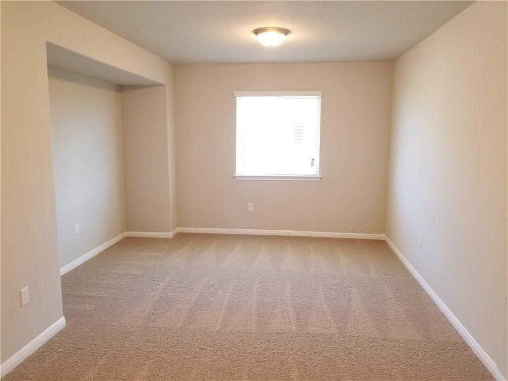 1024 Peregrine Way Property Photo 17
