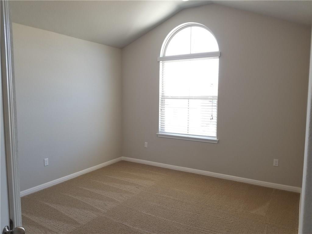 1024 Peregrine Way Property Photo 18