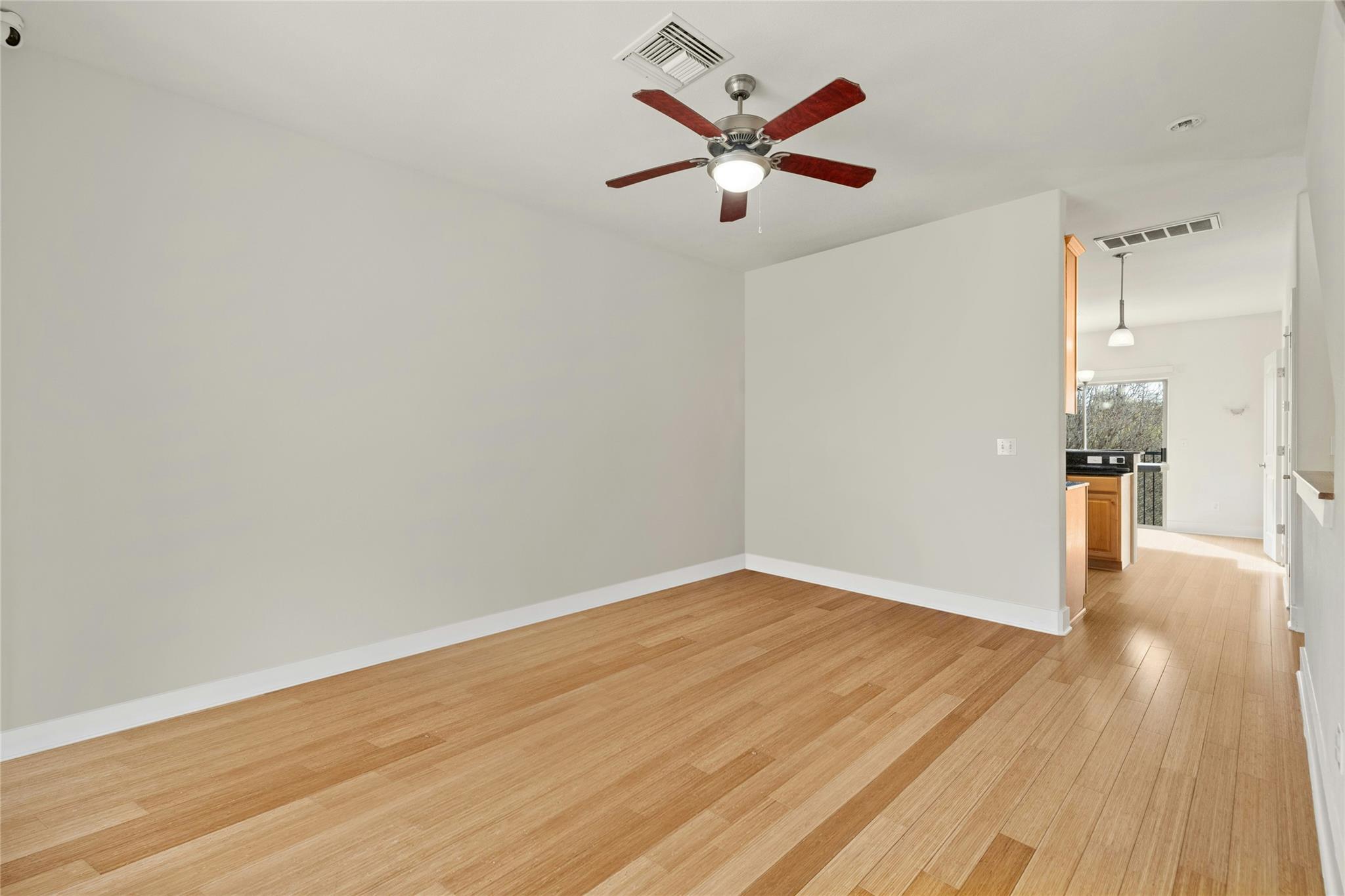 13420 Lyndhurst St 807 Property Photo 8