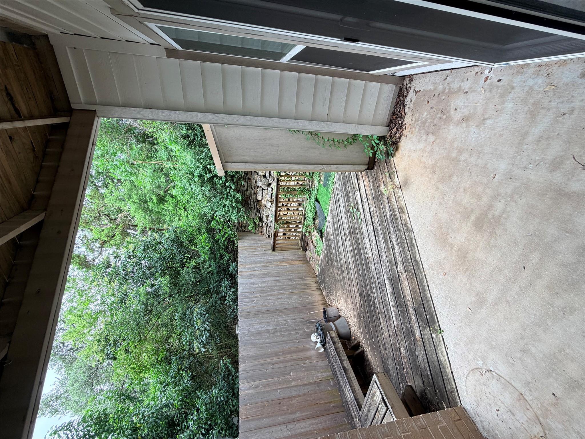 6600 Valleyside Rd #d-20 Property Photo 12