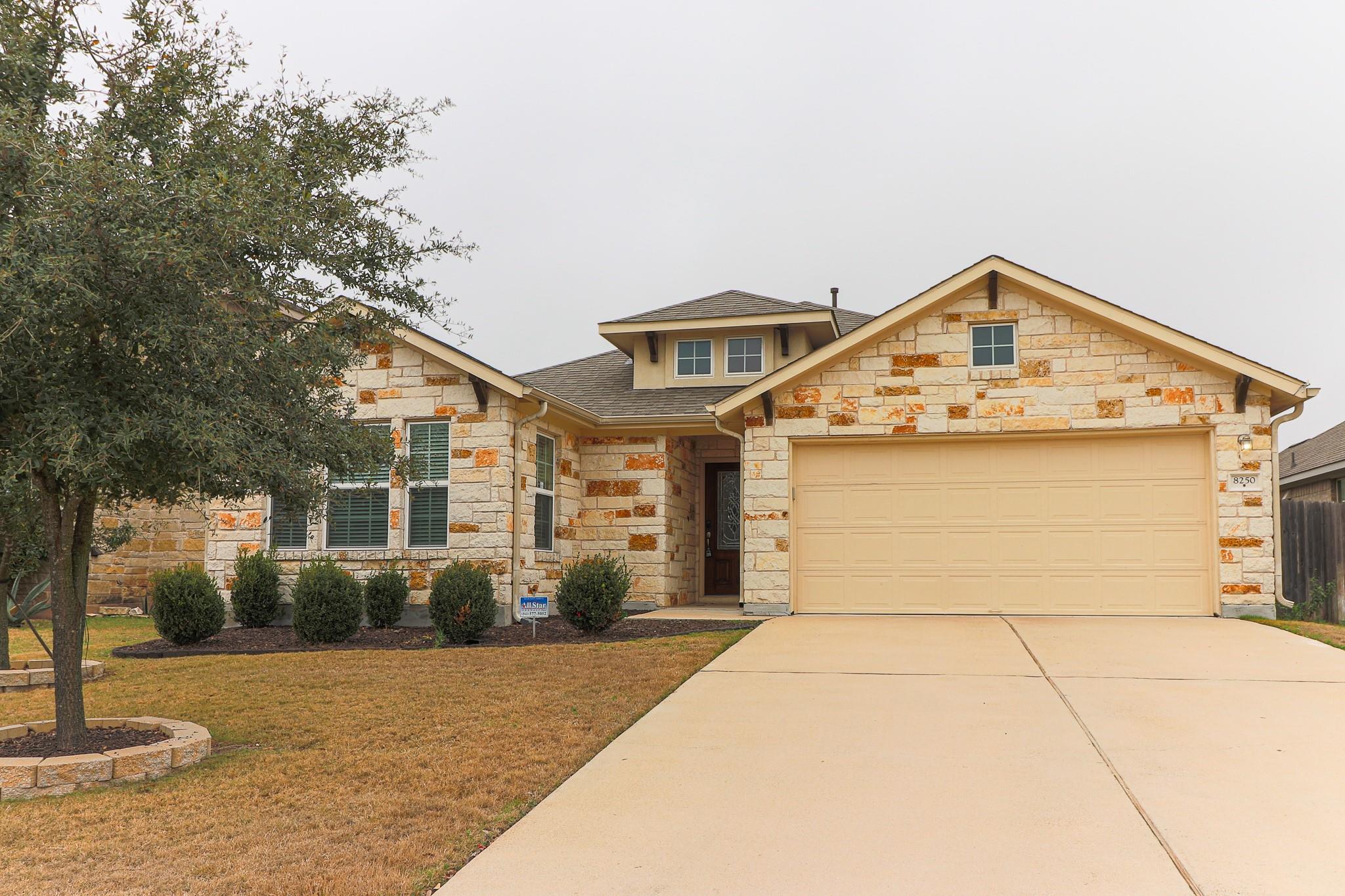 8250 Arezzo Dr Property Photo