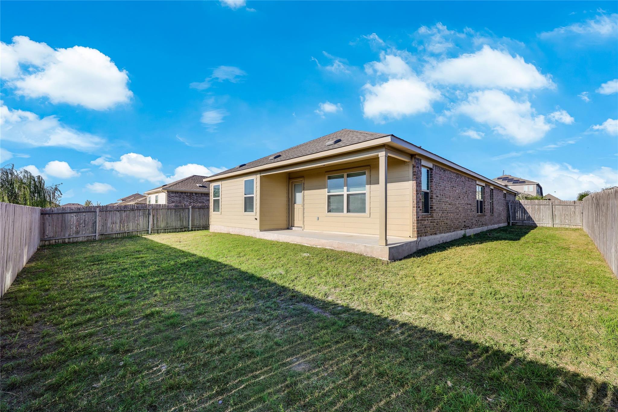21409 Wilmiller Ln Property Photo 5
