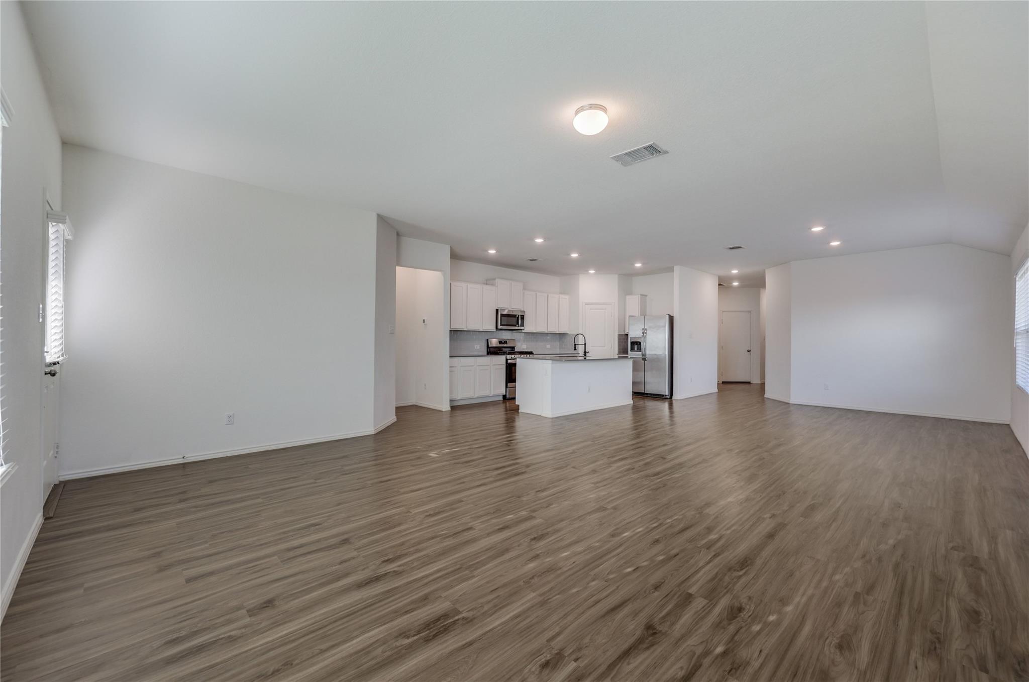 21409 Wilmiller Ln Property Photo 9