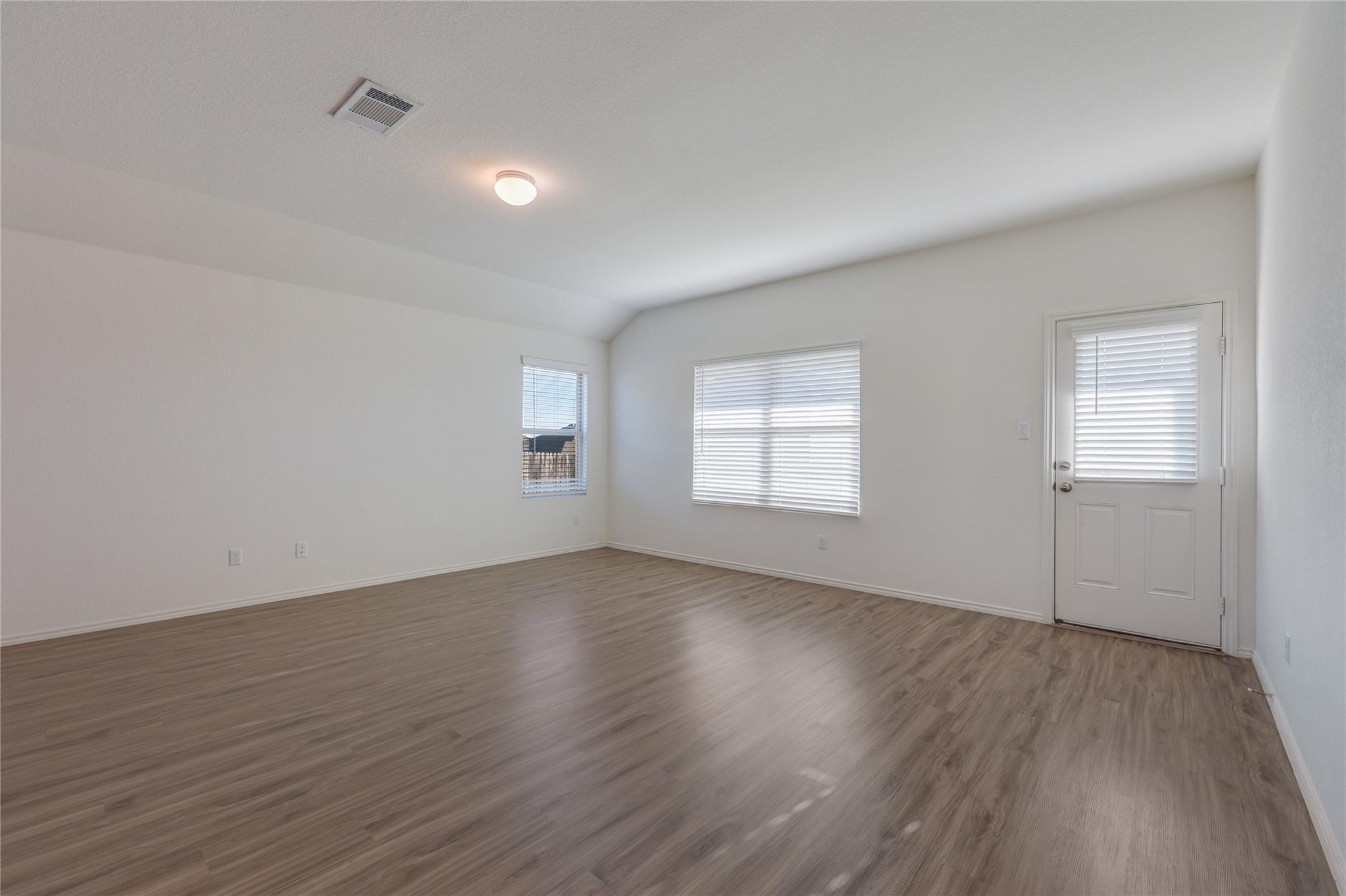 21409 Wilmiller Ln Property Photo 10