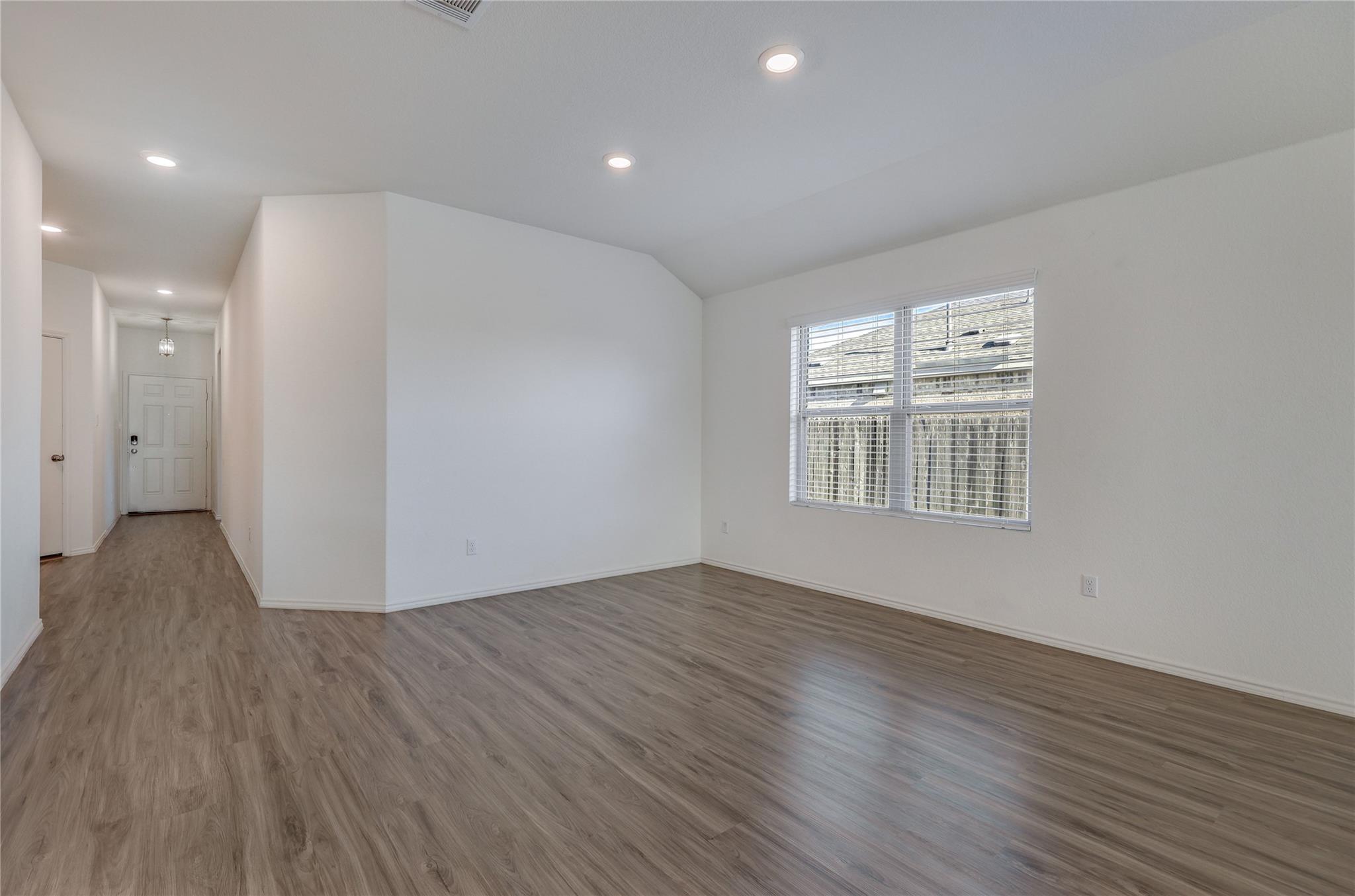 21409 Wilmiller Ln Property Photo 11