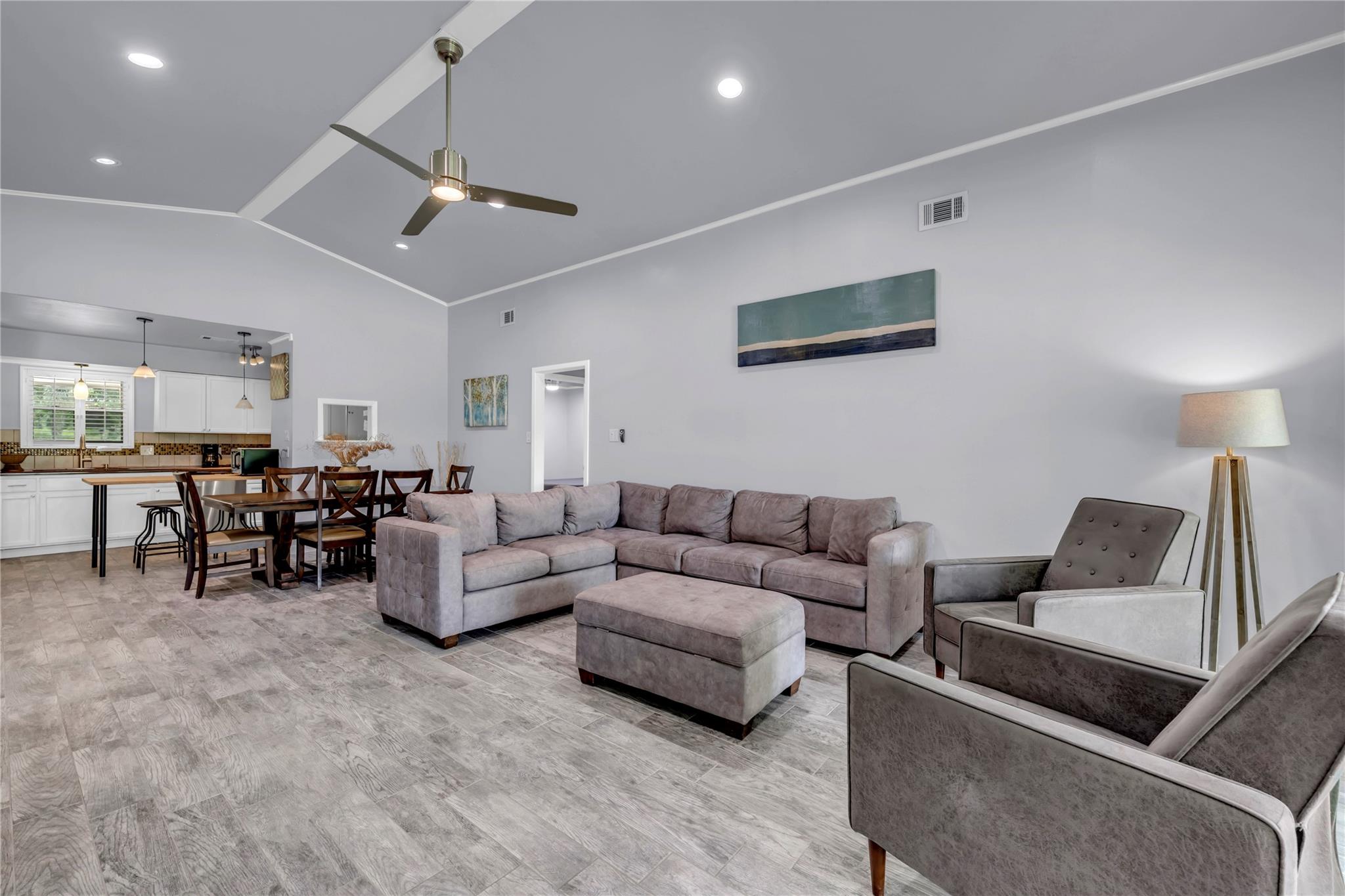 4718 River Oaks Dr Property Photo 10