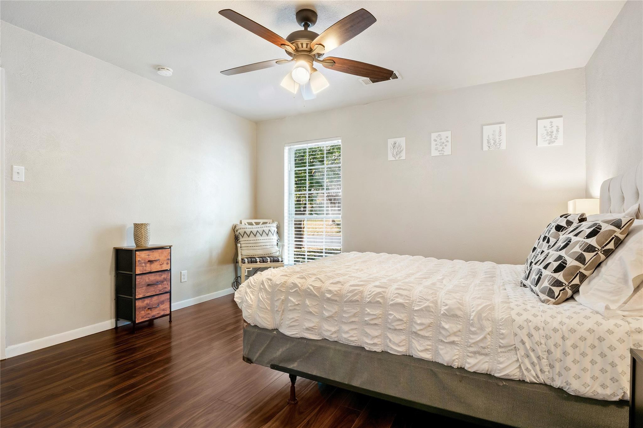 7203 Barnsdale Way Property Photo 14