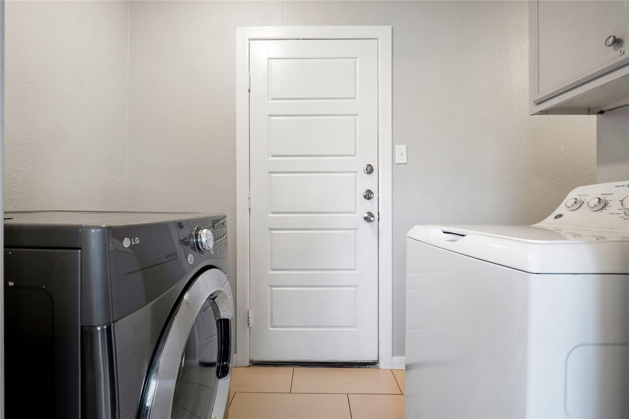 7203 Barnsdale Way Property Photo 18