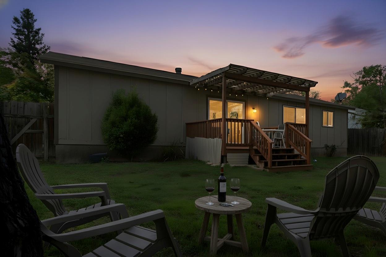 7203 Barnsdale Way Property Photo 20