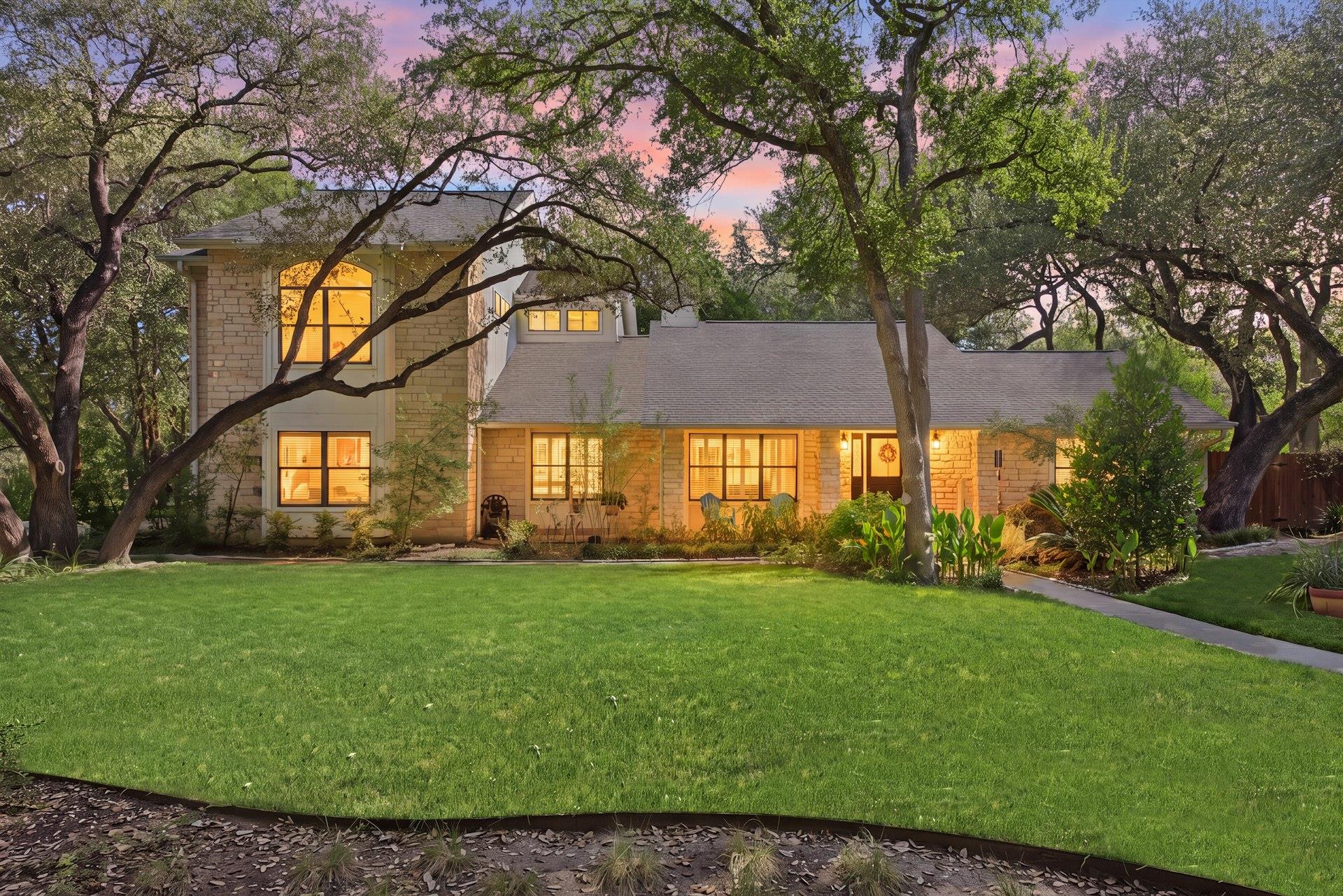 6604 Liveoak Dr Property Photo 1