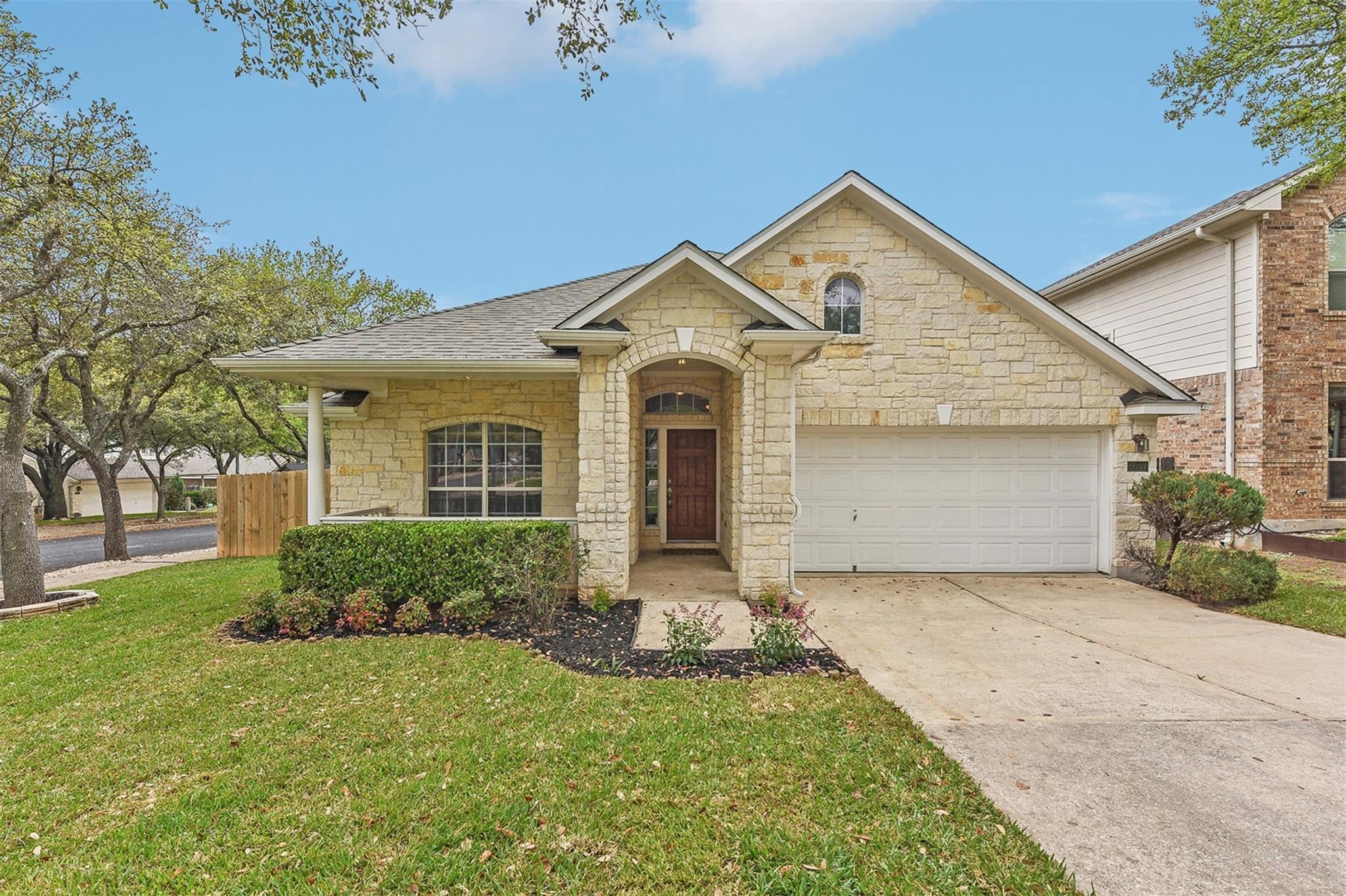 1601 Sunterro Dr Property Photo