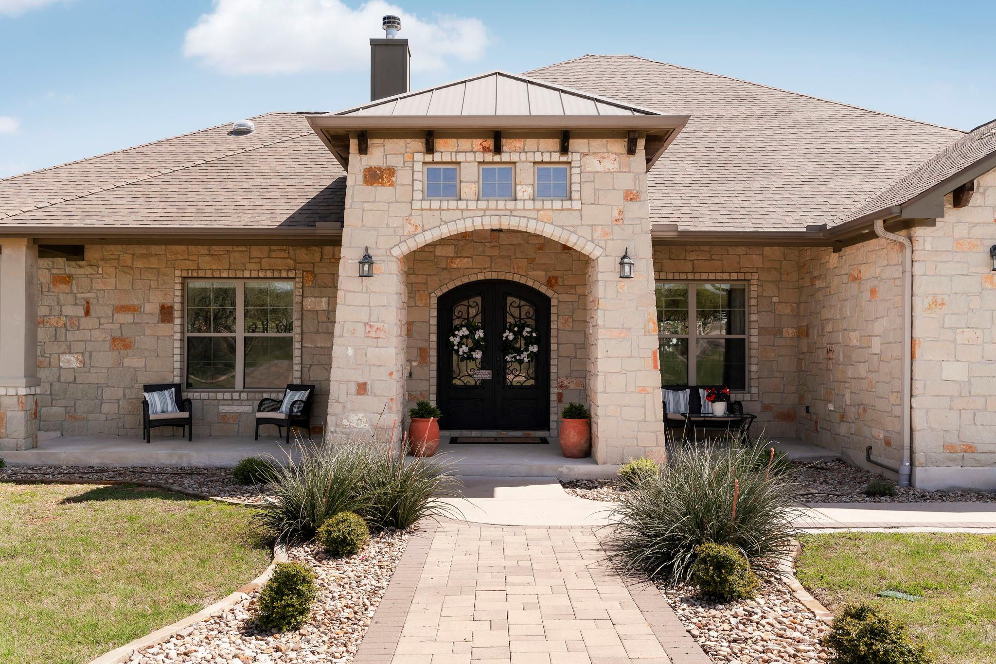 545 Ranchers Club Ln Property Photo 1