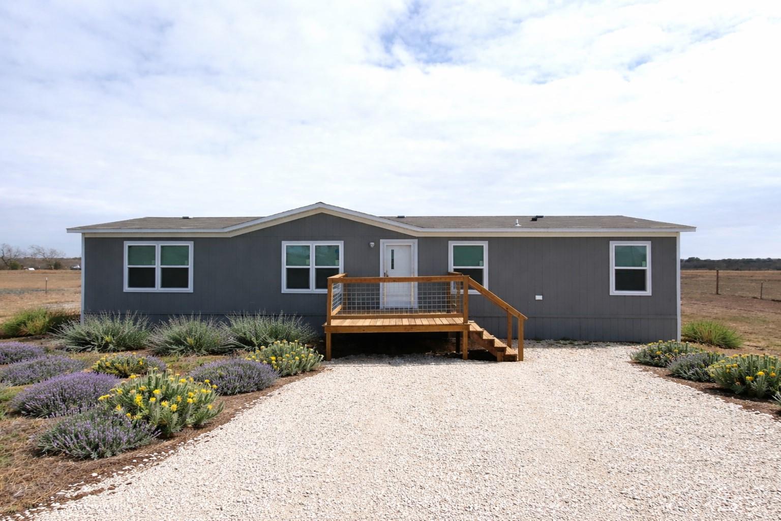 6945 Seawillow Rd Property Photo 1
