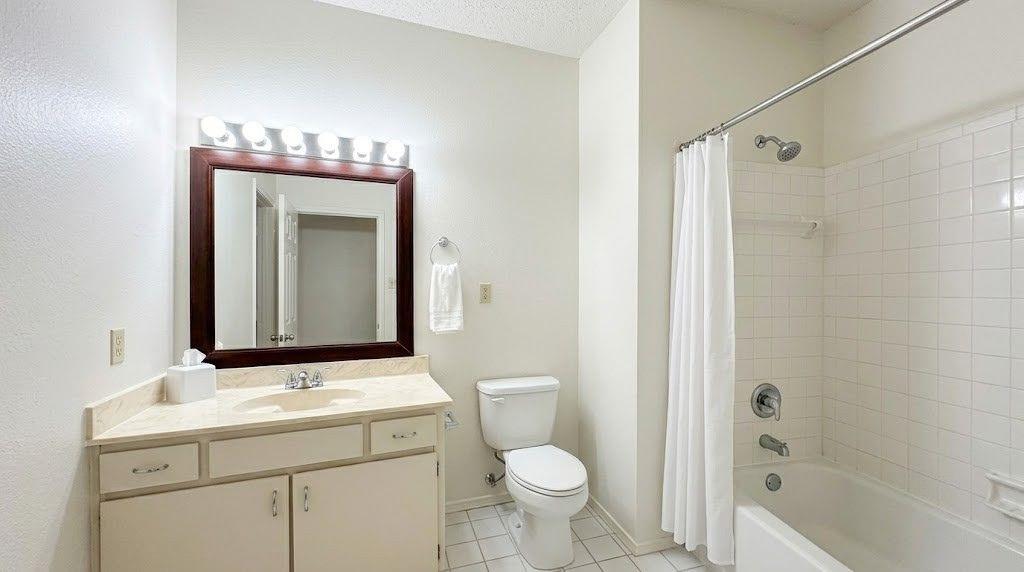 106 E 30th St #101 Property Photo 7