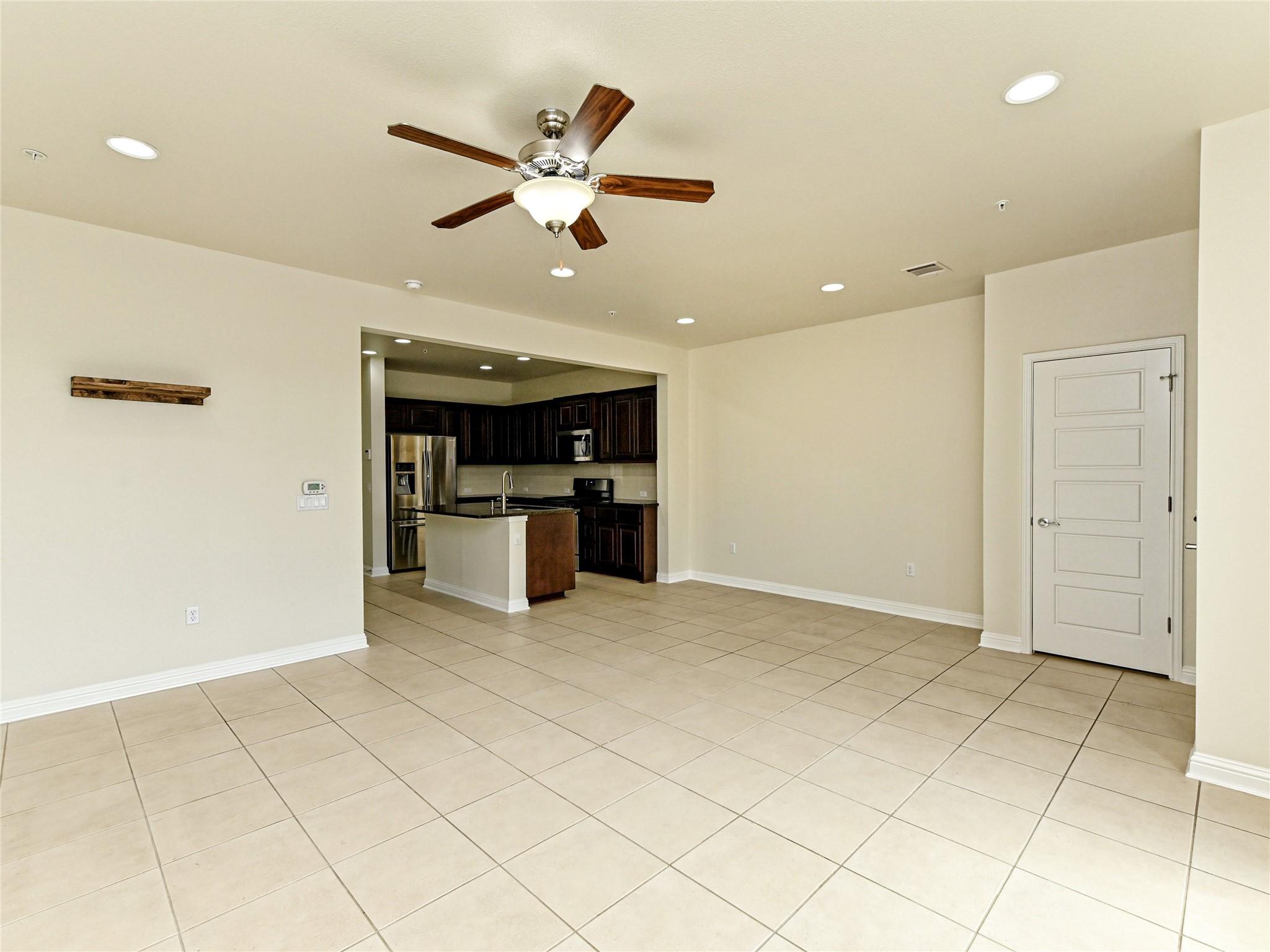 6814 E Riverside Dr #63 Property Photo 5
