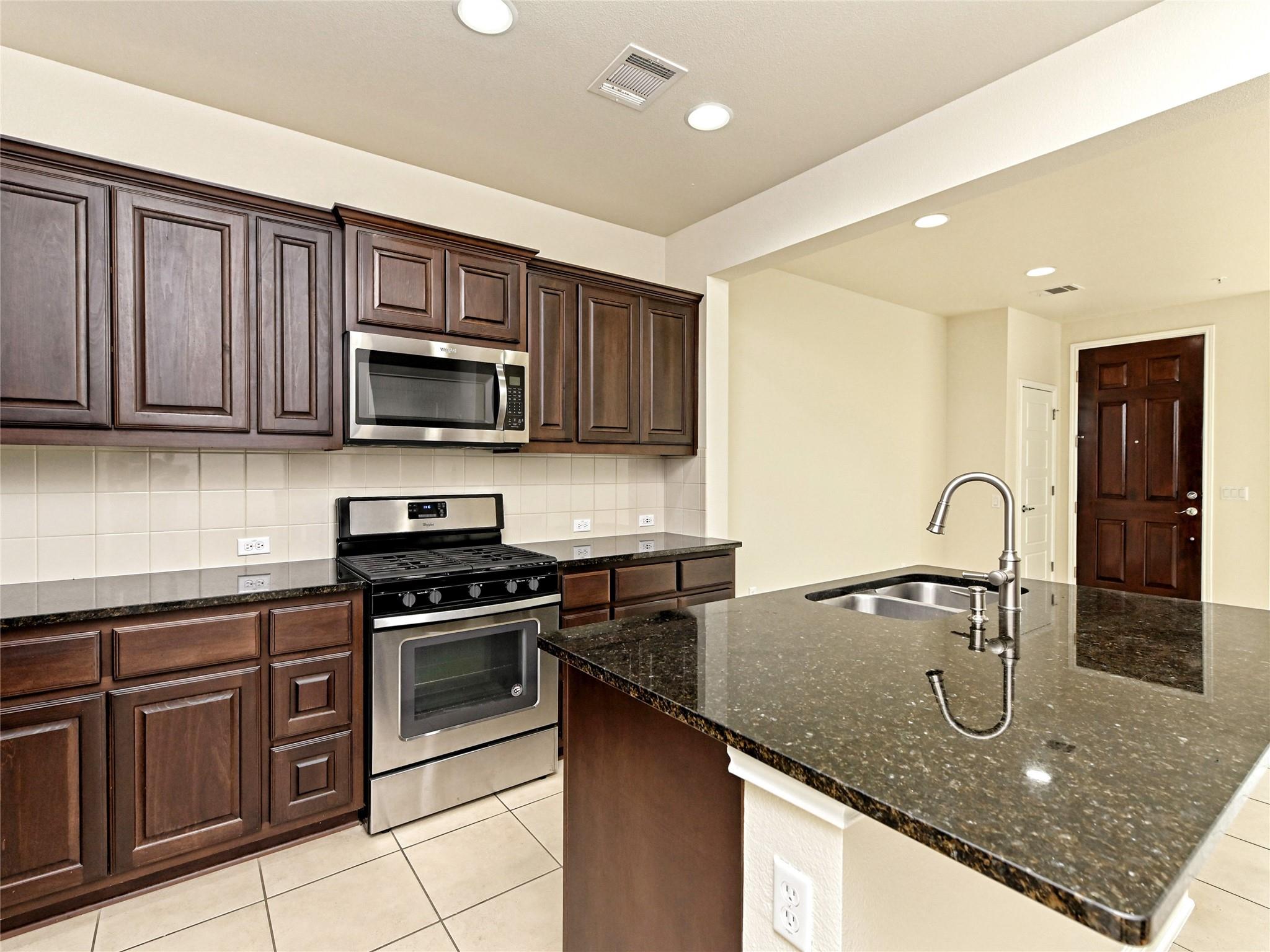 6814 E Riverside Dr #63 Property Photo 8