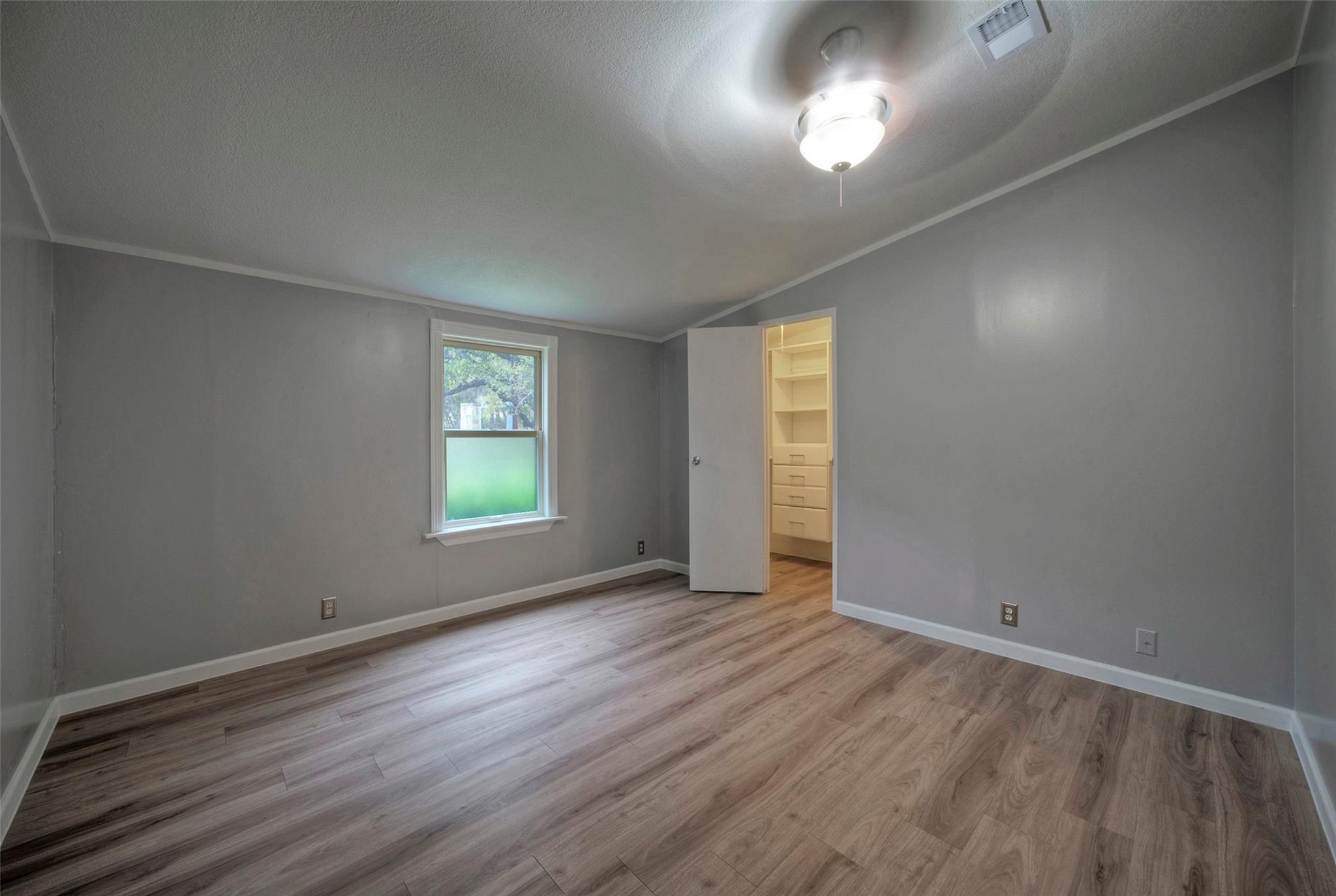 125 Queen Anne Cir Property Photo 13