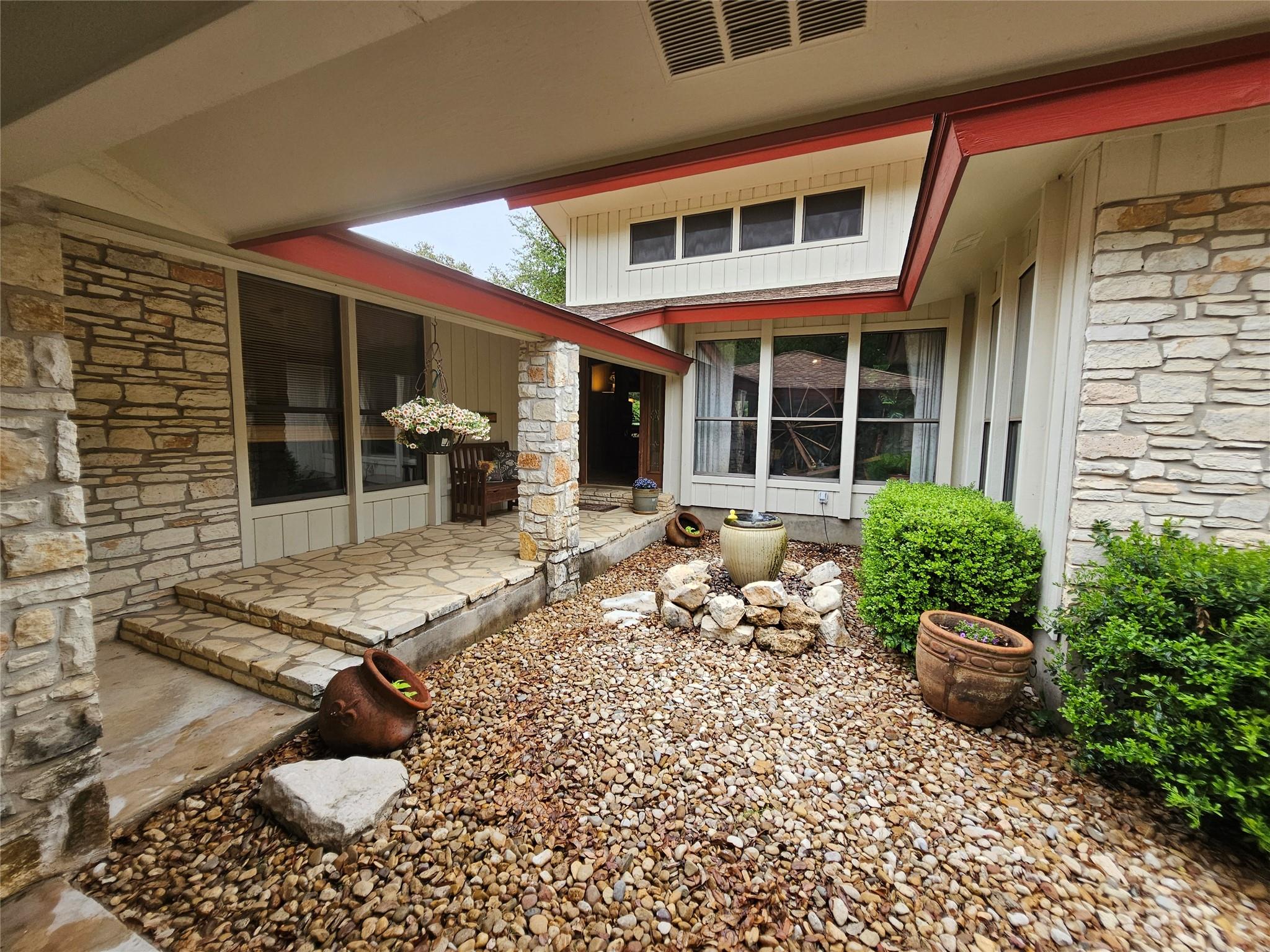 6015 Tonkowa Trl Property Photo 3