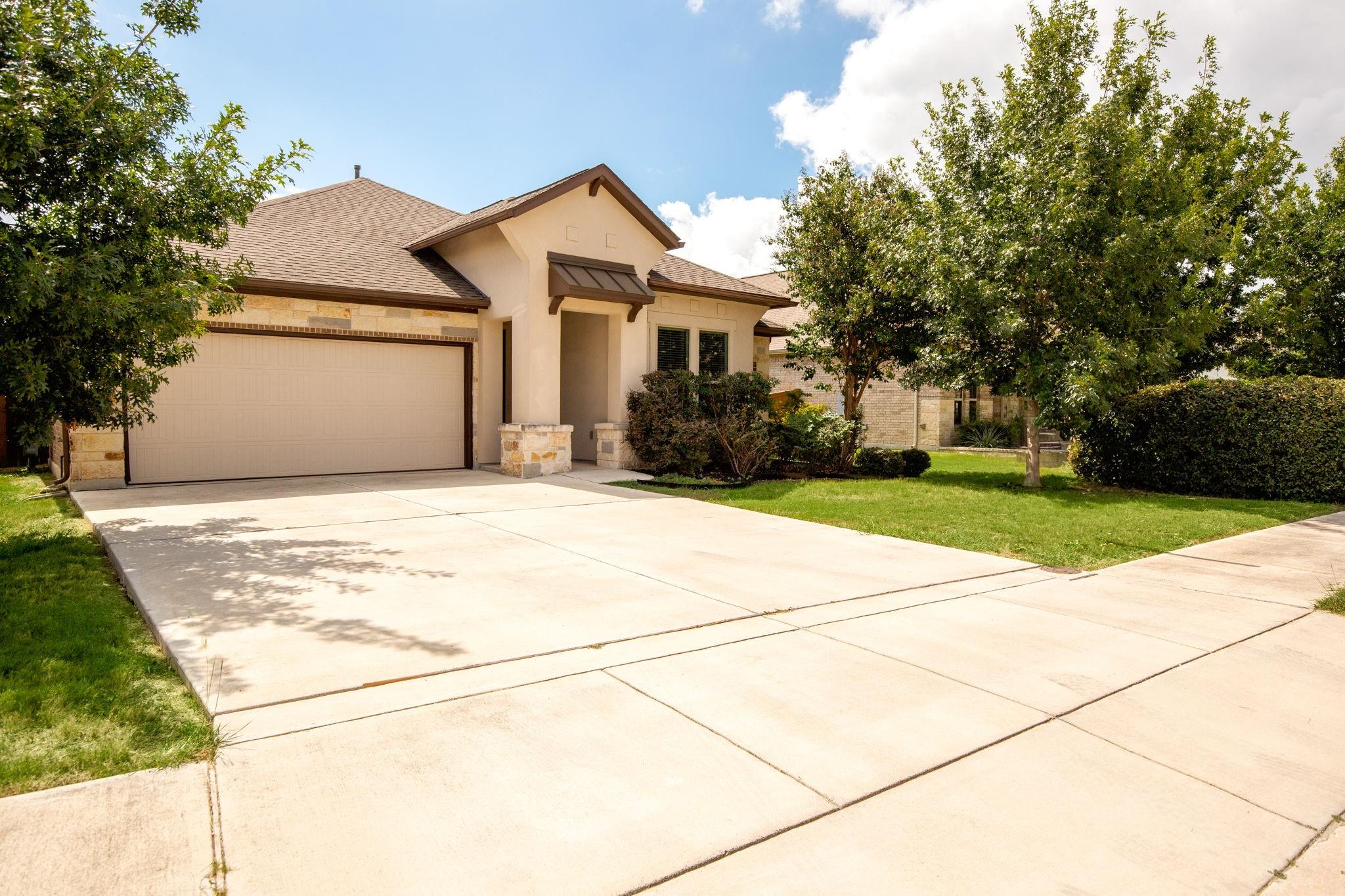 836 Silver Fox Property Photo 2
