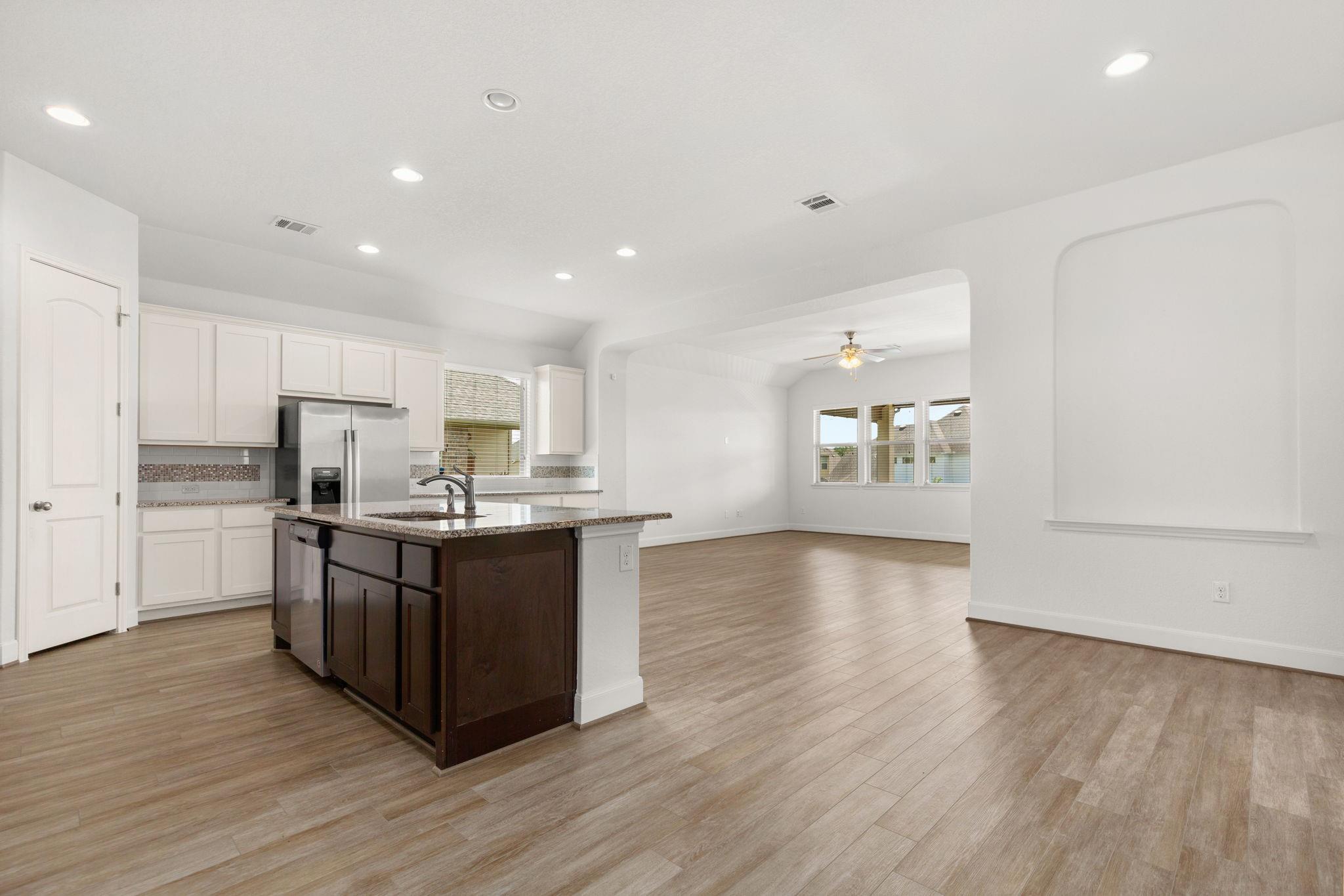 836 Silver Fox Property Photo 3