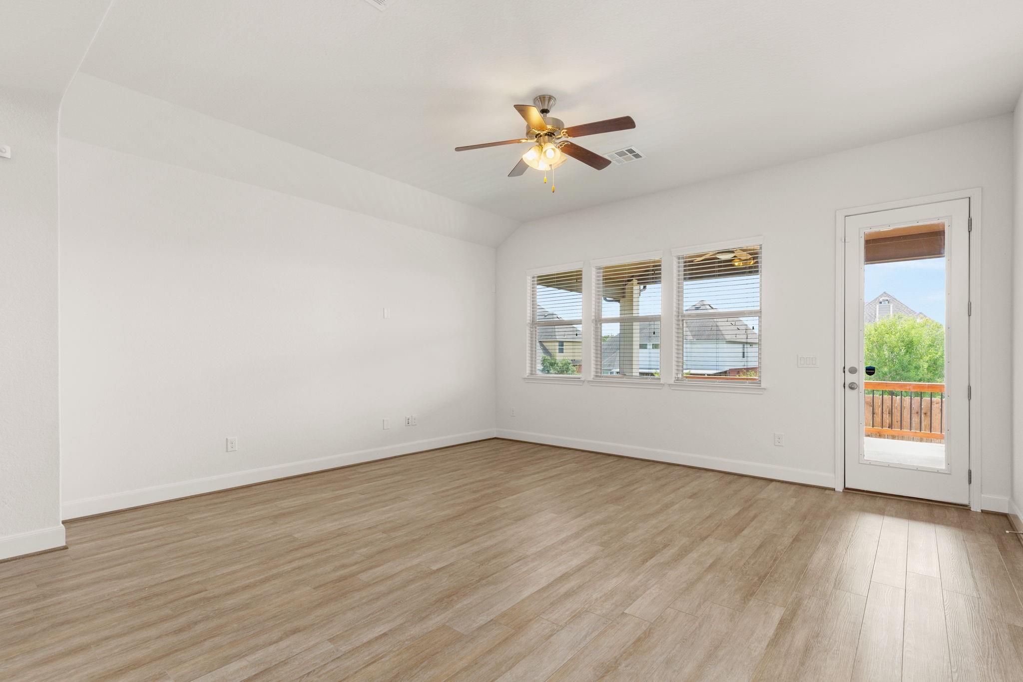 836 Silver Fox Property Photo 12