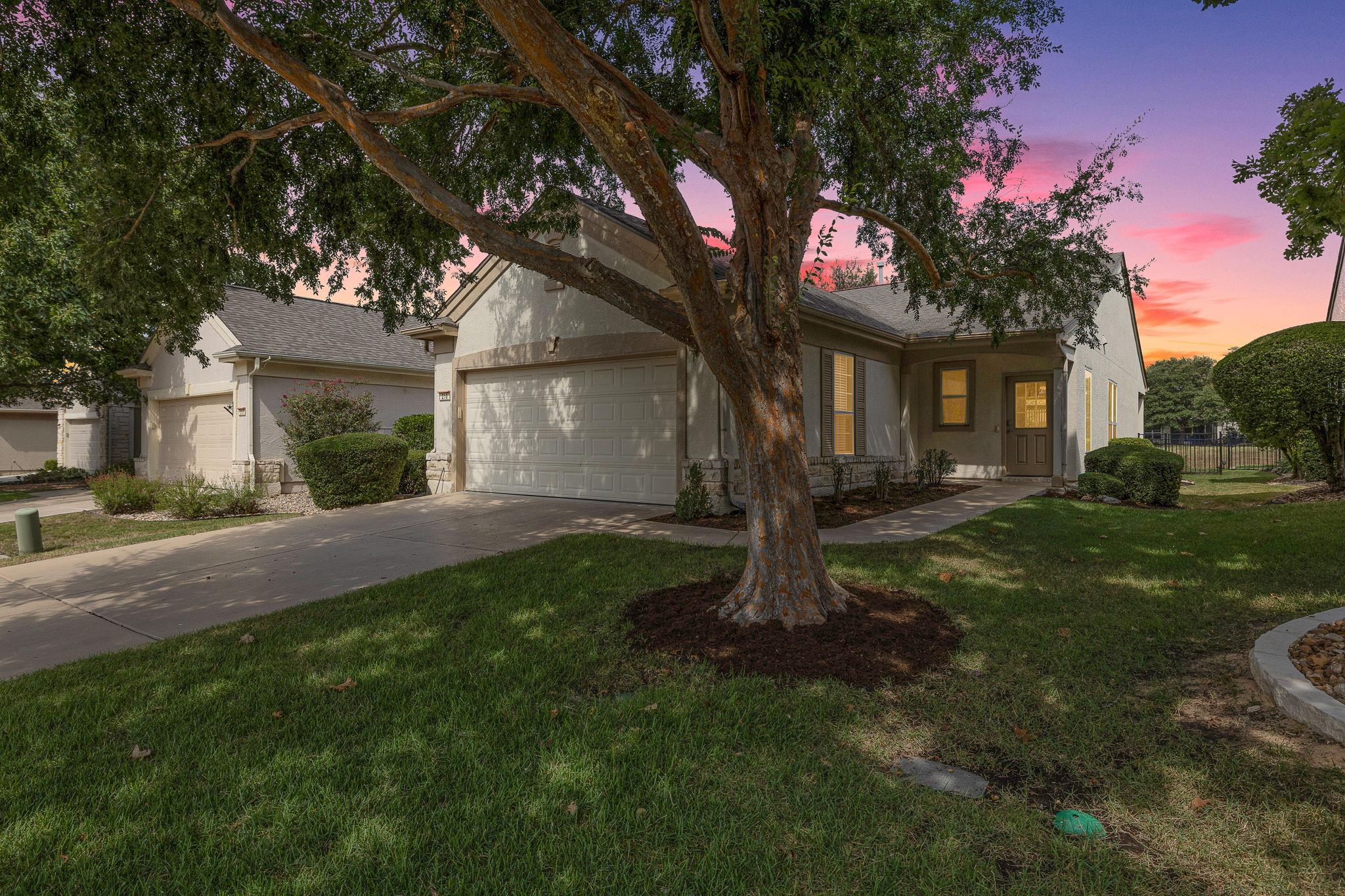 210 Crockett Loop Property Photo 1