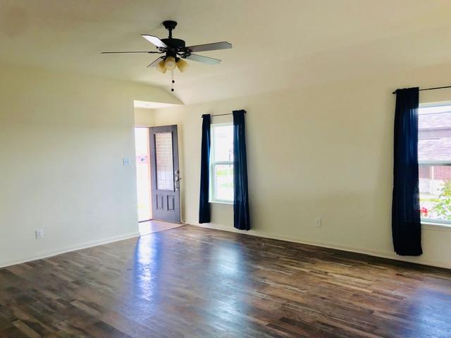 20105 Grover Cleveland Way Property Photo 8
